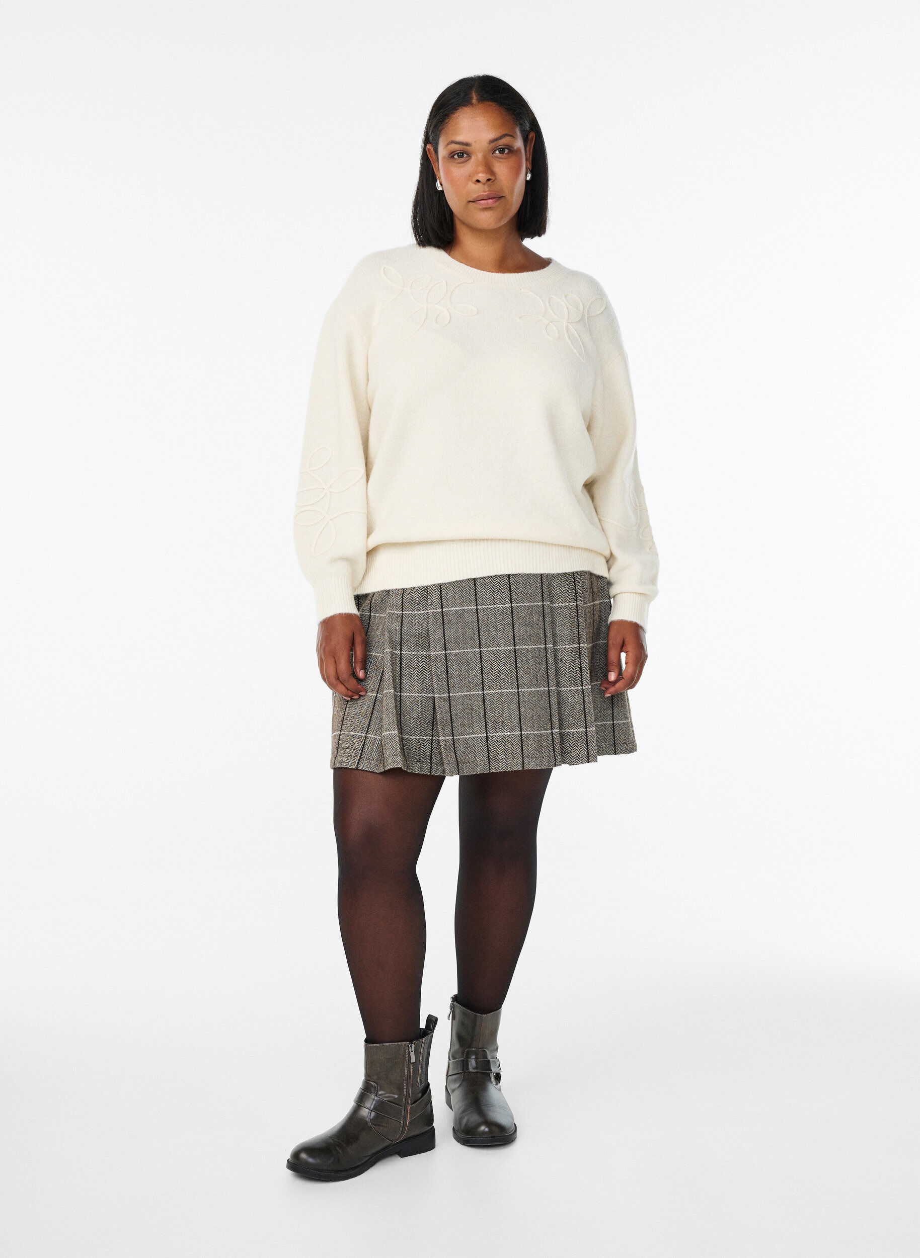 Zizzi Dzianinowa bluzka z naszytymi sznurkami, Beżowy, Model image number 1