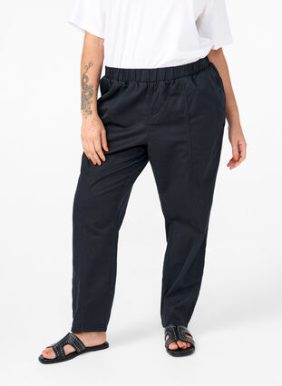 Bawelniano-lniane spodnie z kieszeniami, Black, Model image number 2
