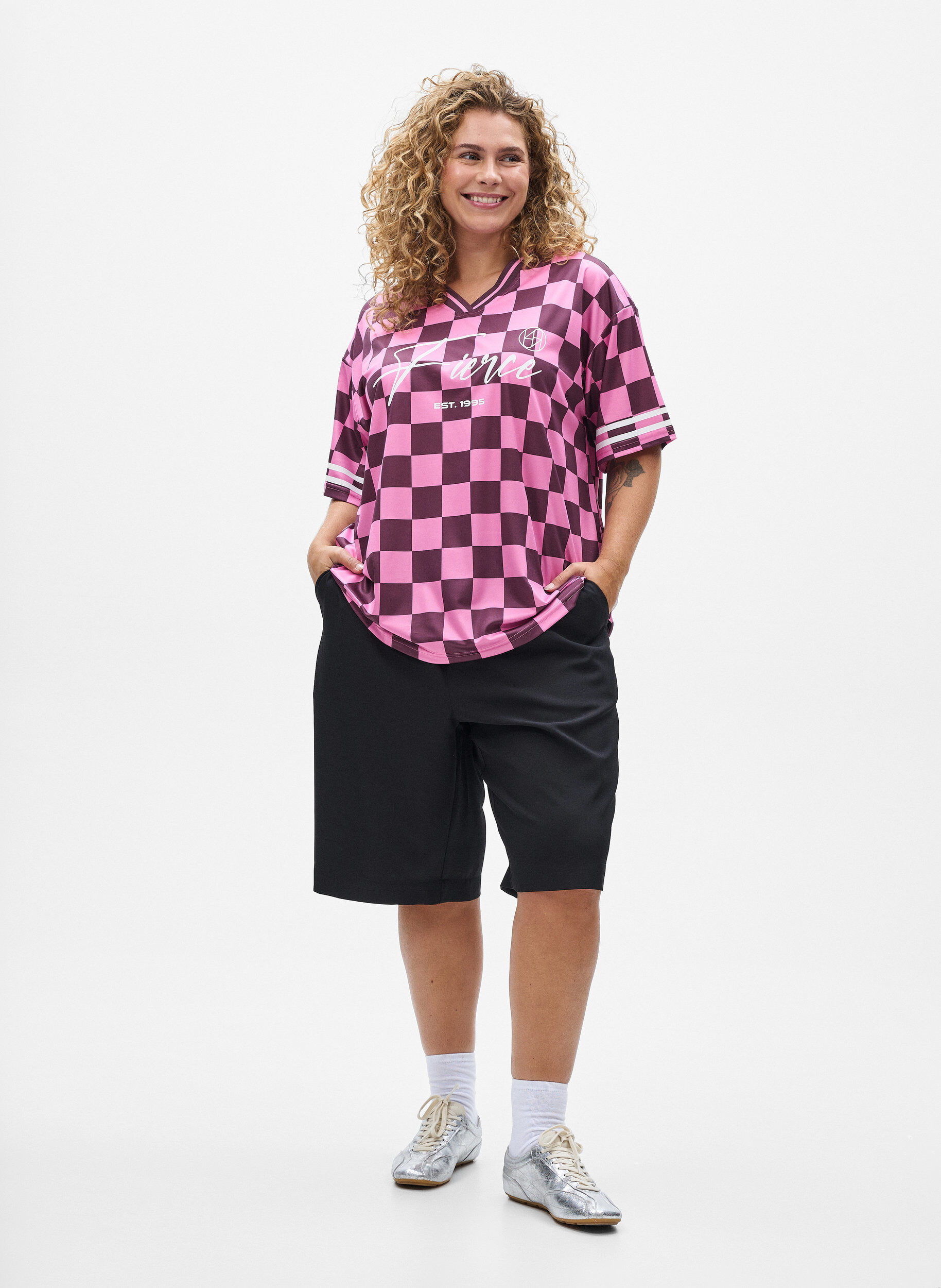 Zizzi Sportowa koszulka w paski z motywem tekstowym, Czerwony, Model image number 1