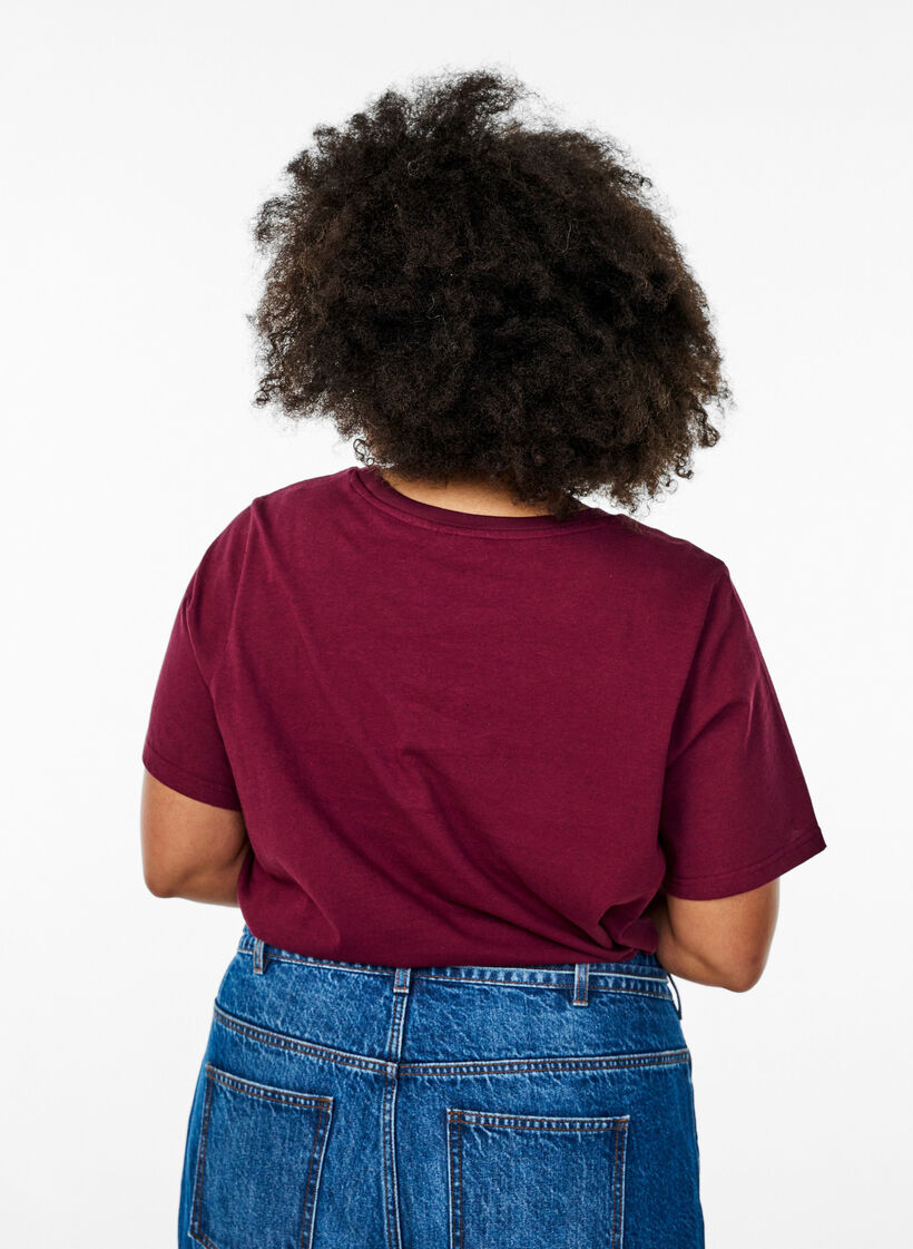 Bawelniana koszulka z okraglym dekoltem, Ciemnobordowy, Model image number 2