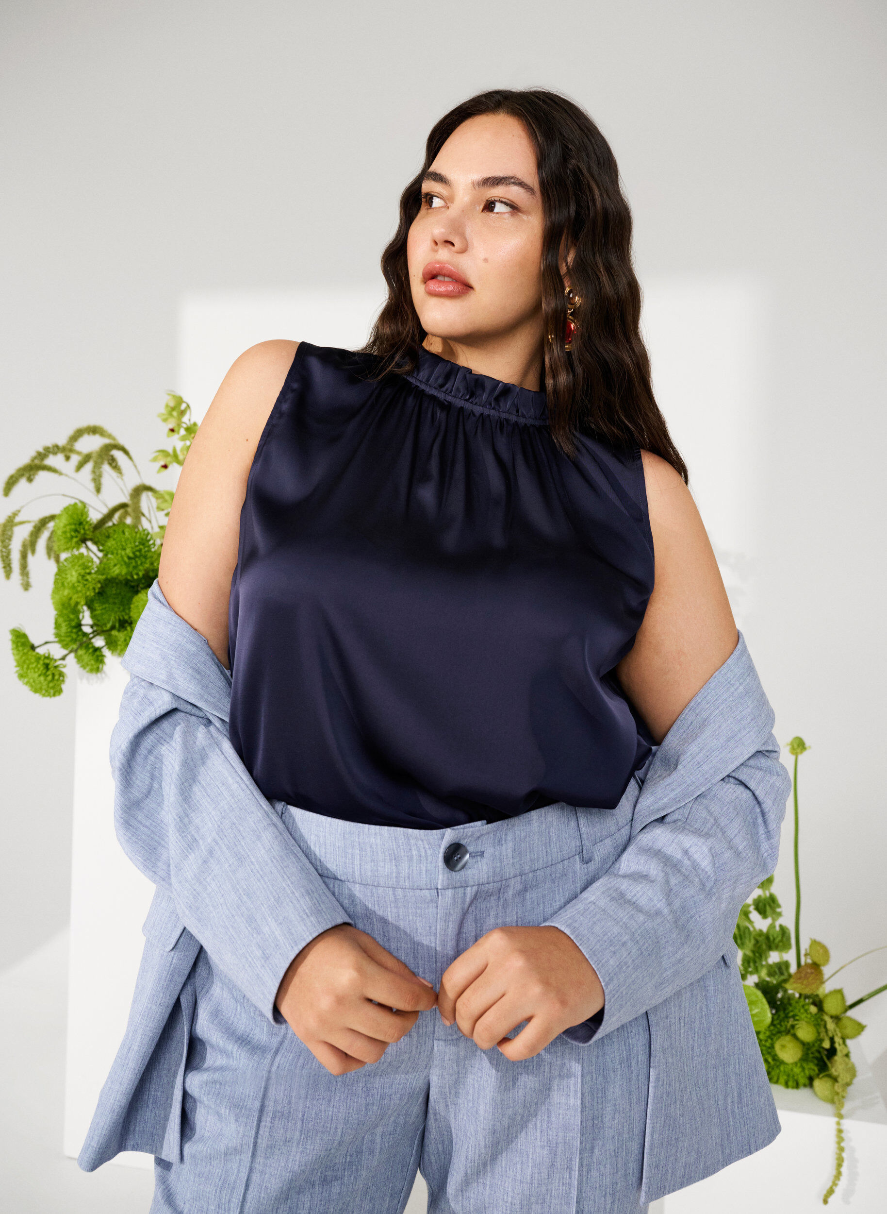 Zizzi Satynowy top z odkrytymi ramionami wiazany na szyi, Night Sky, Image image number 0