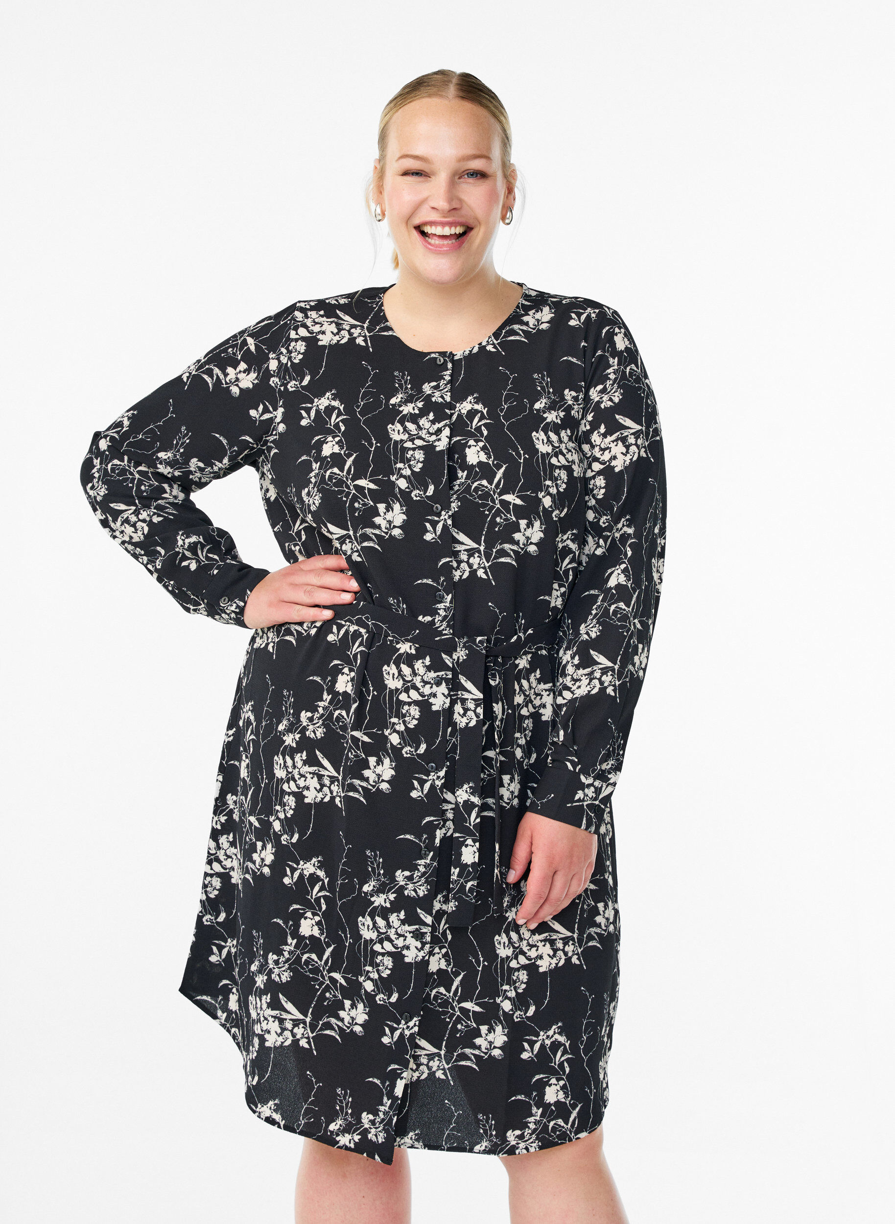 Dluga sukienka koszulowa z paskiem do wiazania, Czarne, Model