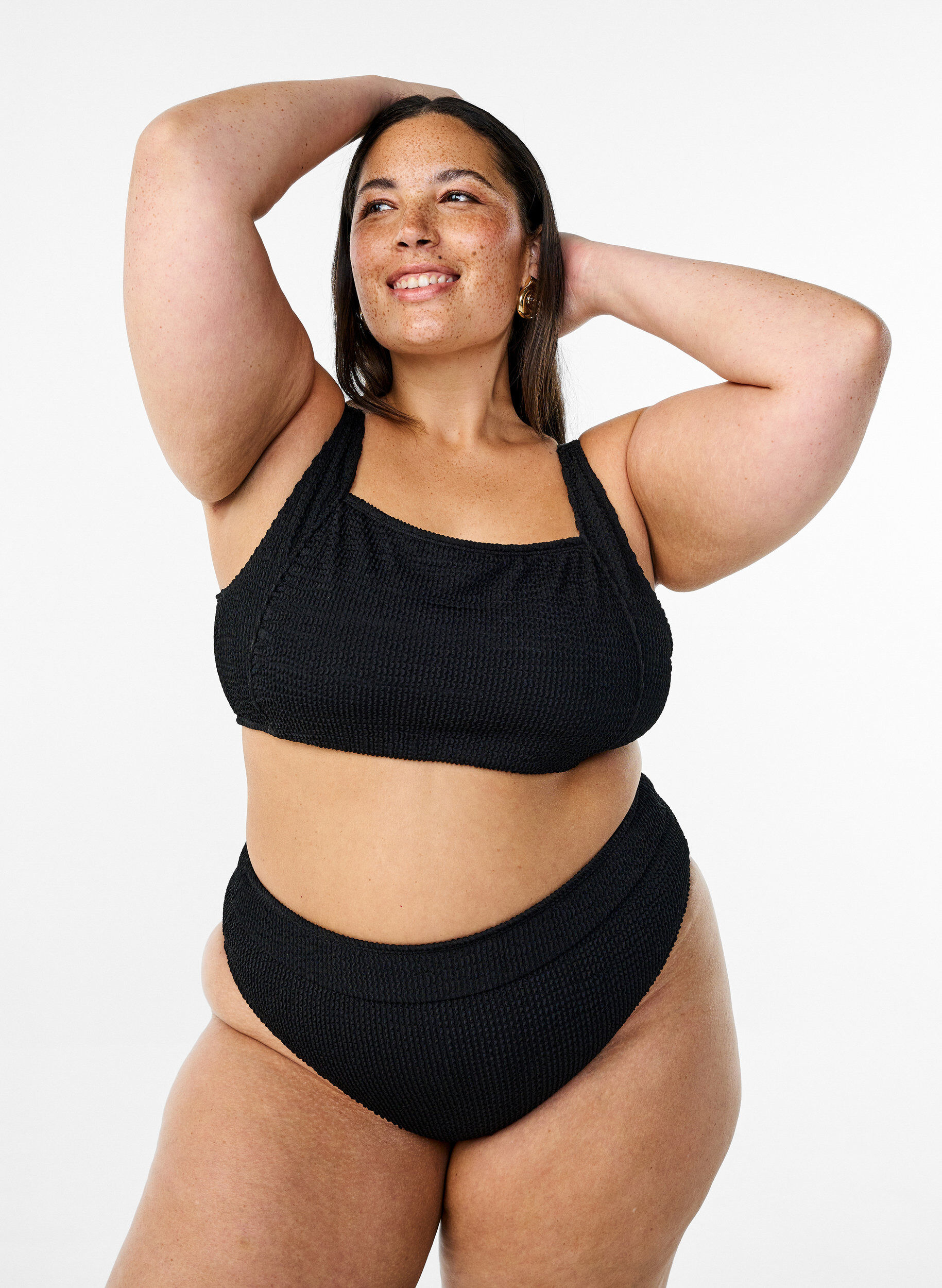 Zizzi Brazylijskie figi damskie bikini z krepy, Czarne, Model image number 0