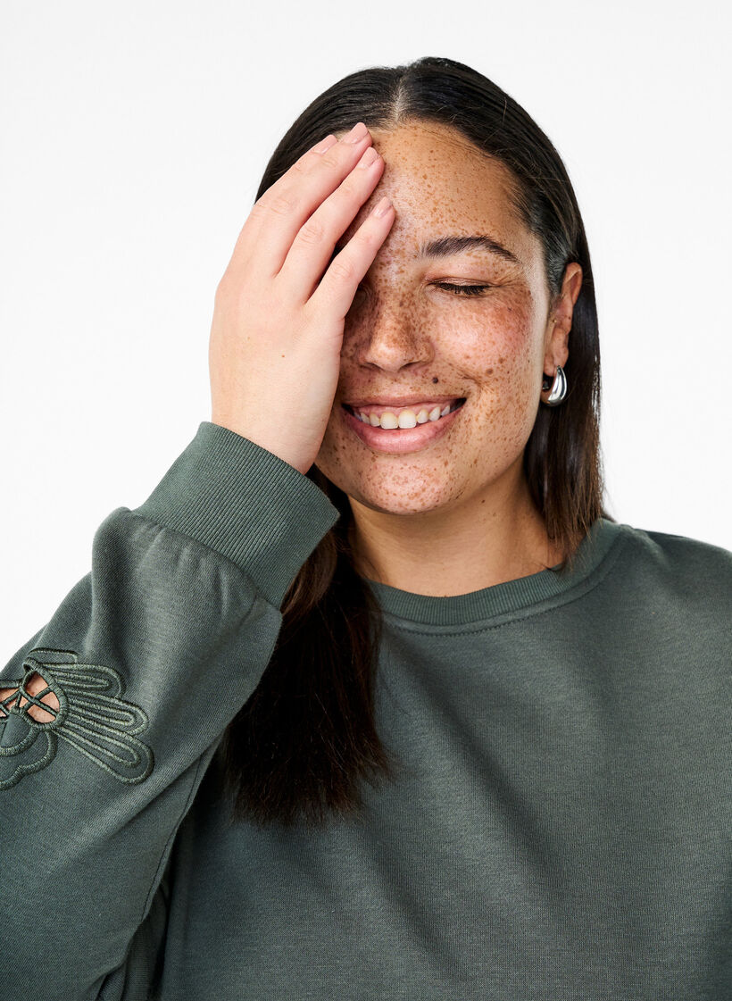 Bluza z haftowanymi wycieciami, Thyme, Image image number 0