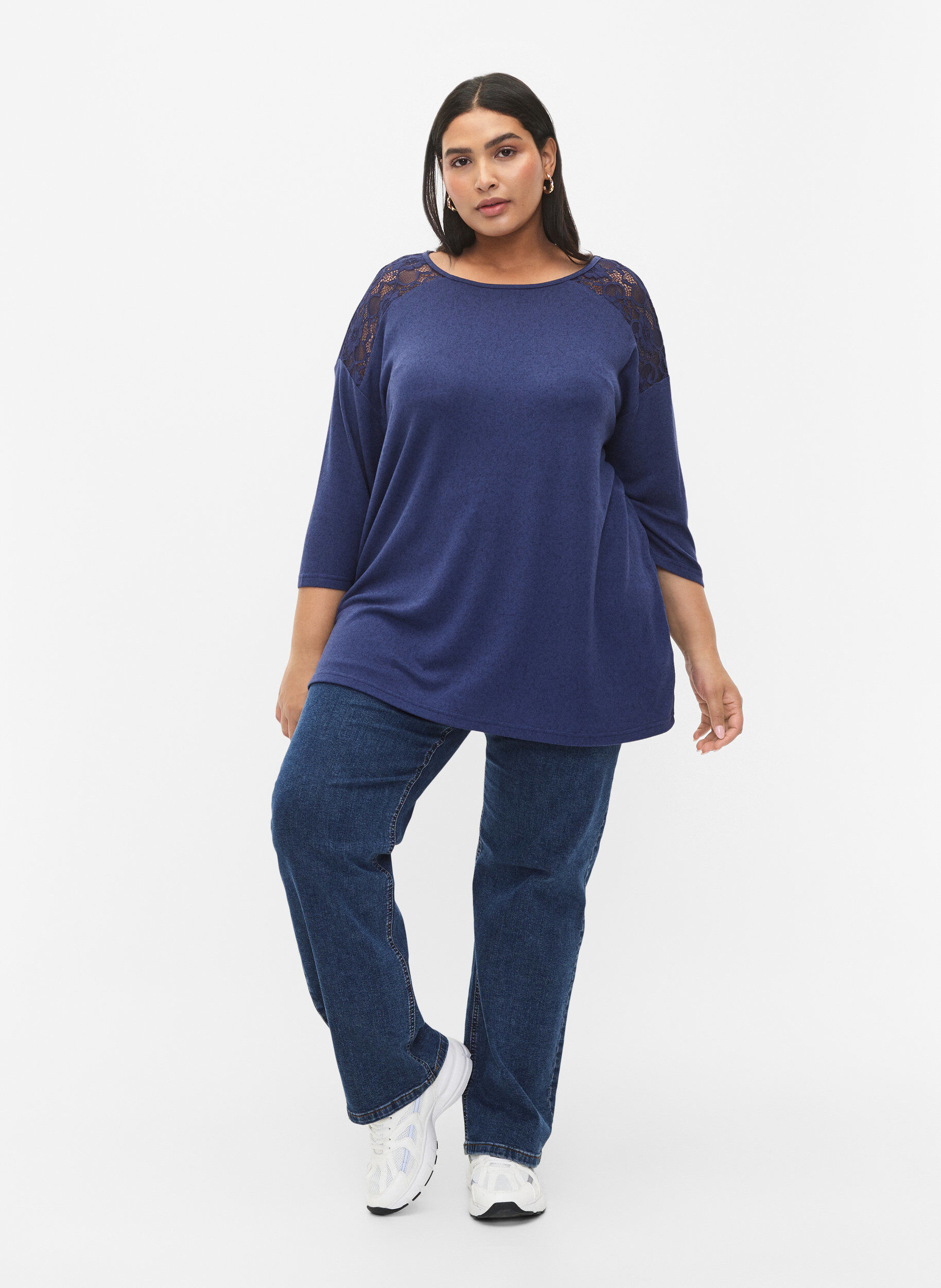Zizzi Bluzka z&nbsp;rekawami 3/4 i&nbsp;koronkowym detalem, Medieval Blue Mel., Model image number 2