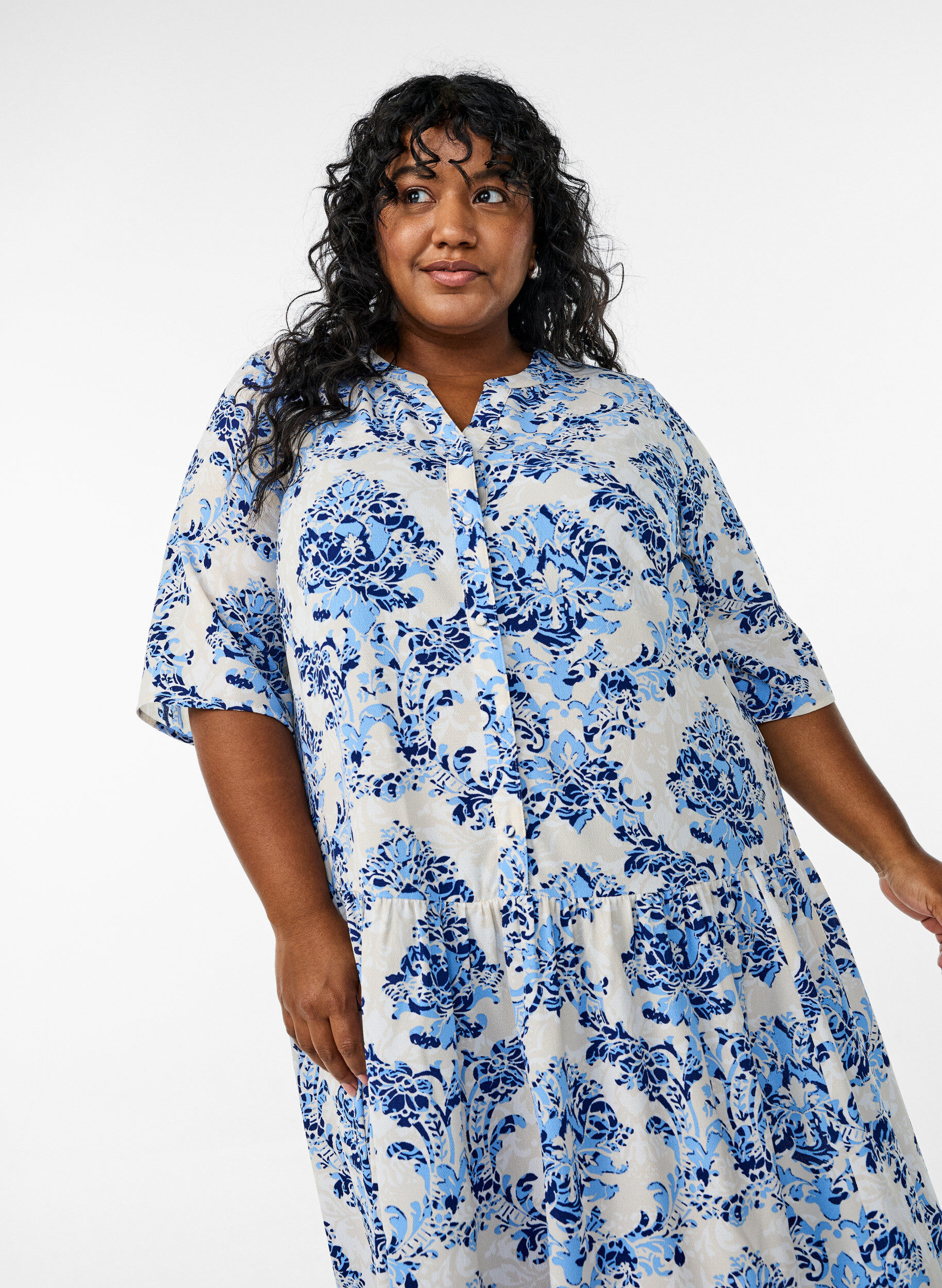 Zizzi Trapezowa sukienka midi z kr&oacute;tkim rekawem, Beżowy, Model image number 3