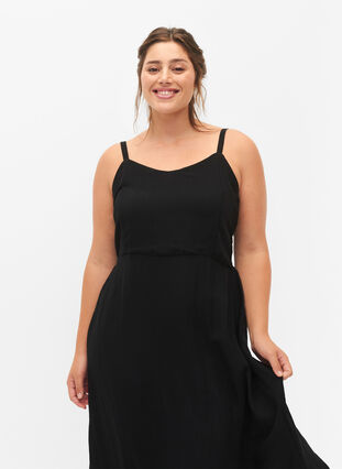 Jednokolorowa marszczona wiskozowa sukienka na ramiaczkach, Black, Model image number 2