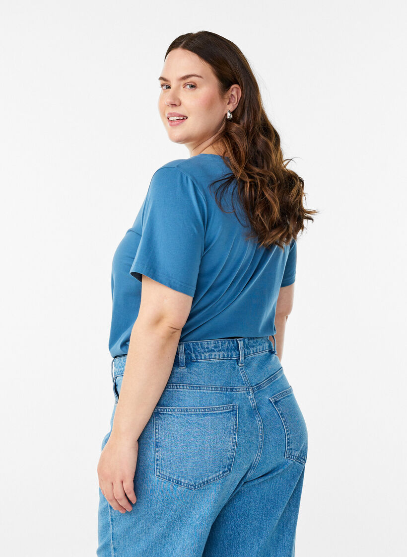 Bawelniana koszulka w jednolitym kolorze, Szary, Model image number 2