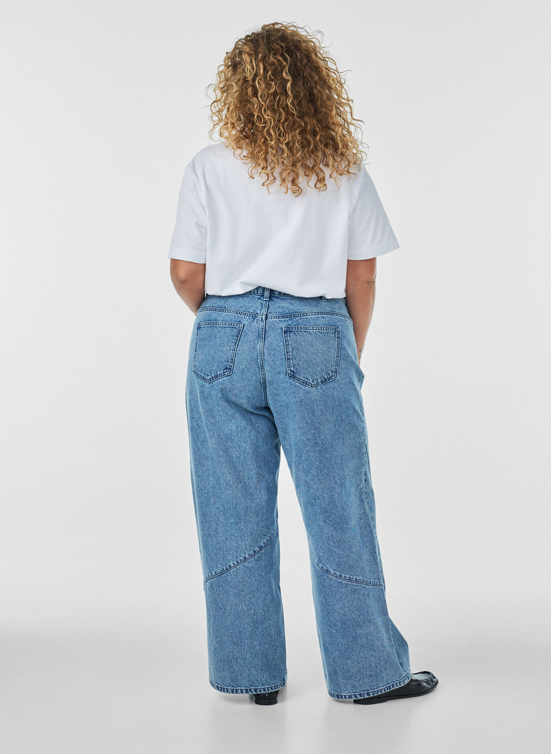 ZizziJeansy o szerokim kroju z detalami na szwie, Niebieskie, Model image number 1