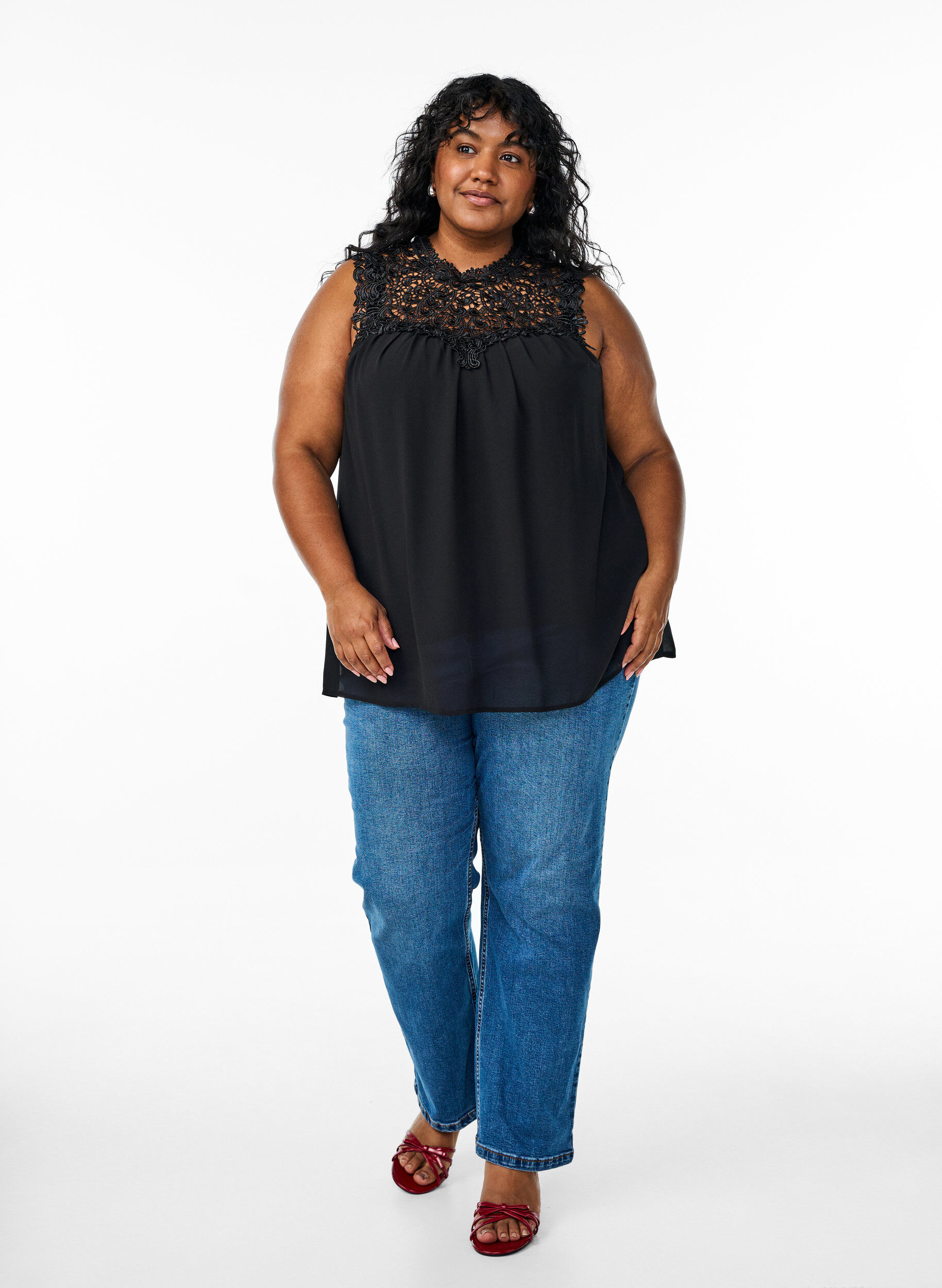 Zizzi Imprezowy top bez rekaw&oacute;w, szydelkowany, Czarne, Model image number 1