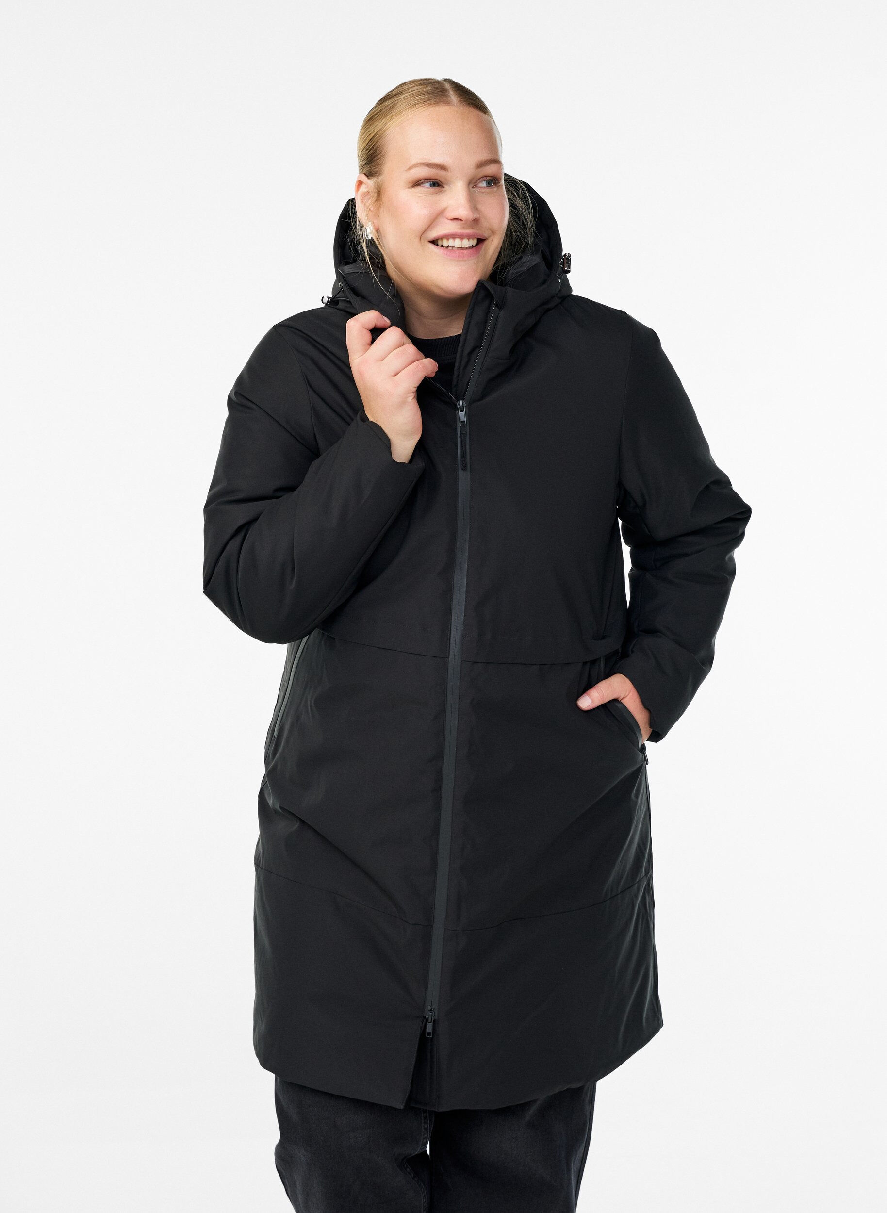 Kurtka zimowa z regulacja w pasie, Czarne, Model