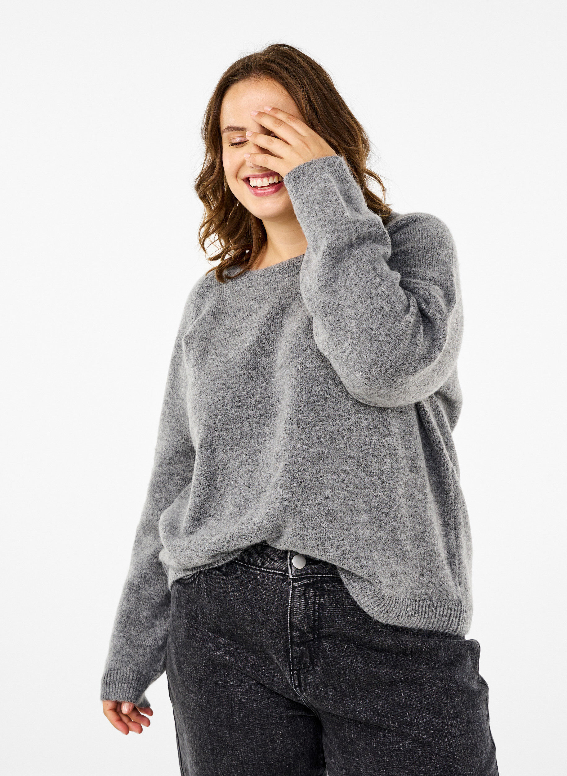 Zizzi Luzna dzianinowa bluzka z okraglym dekoltem, Medium Grey Melange, Model image number 0