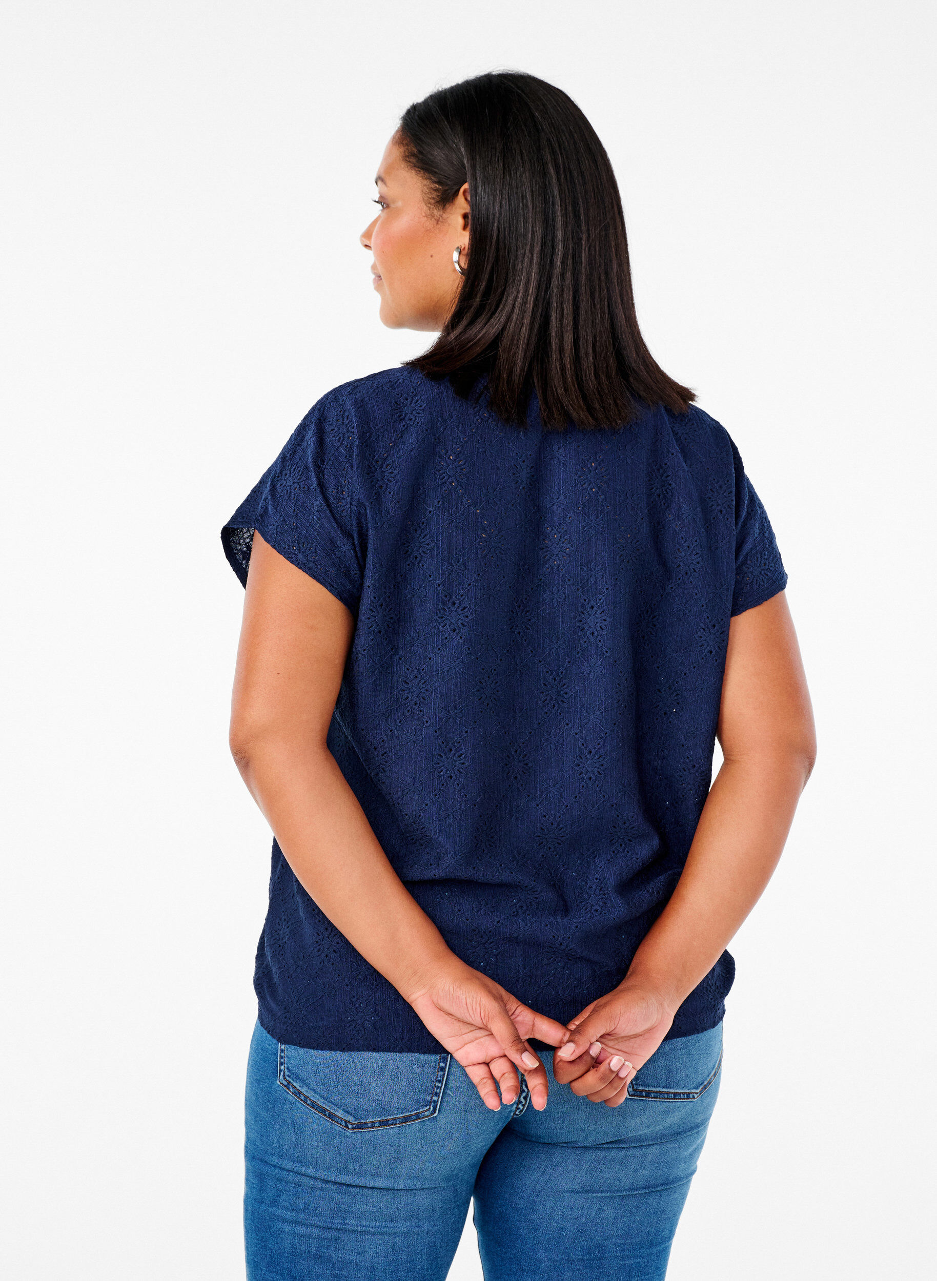 Zizzi Bluzka z kr&oacute;tkimi rekawami i kwiatowym haftem, Naval Academy, Model image number 1