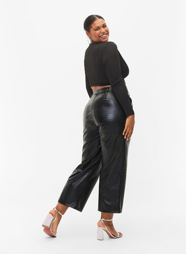 Szerokie spodnie z imitacji skóry, Black, Model image number 1