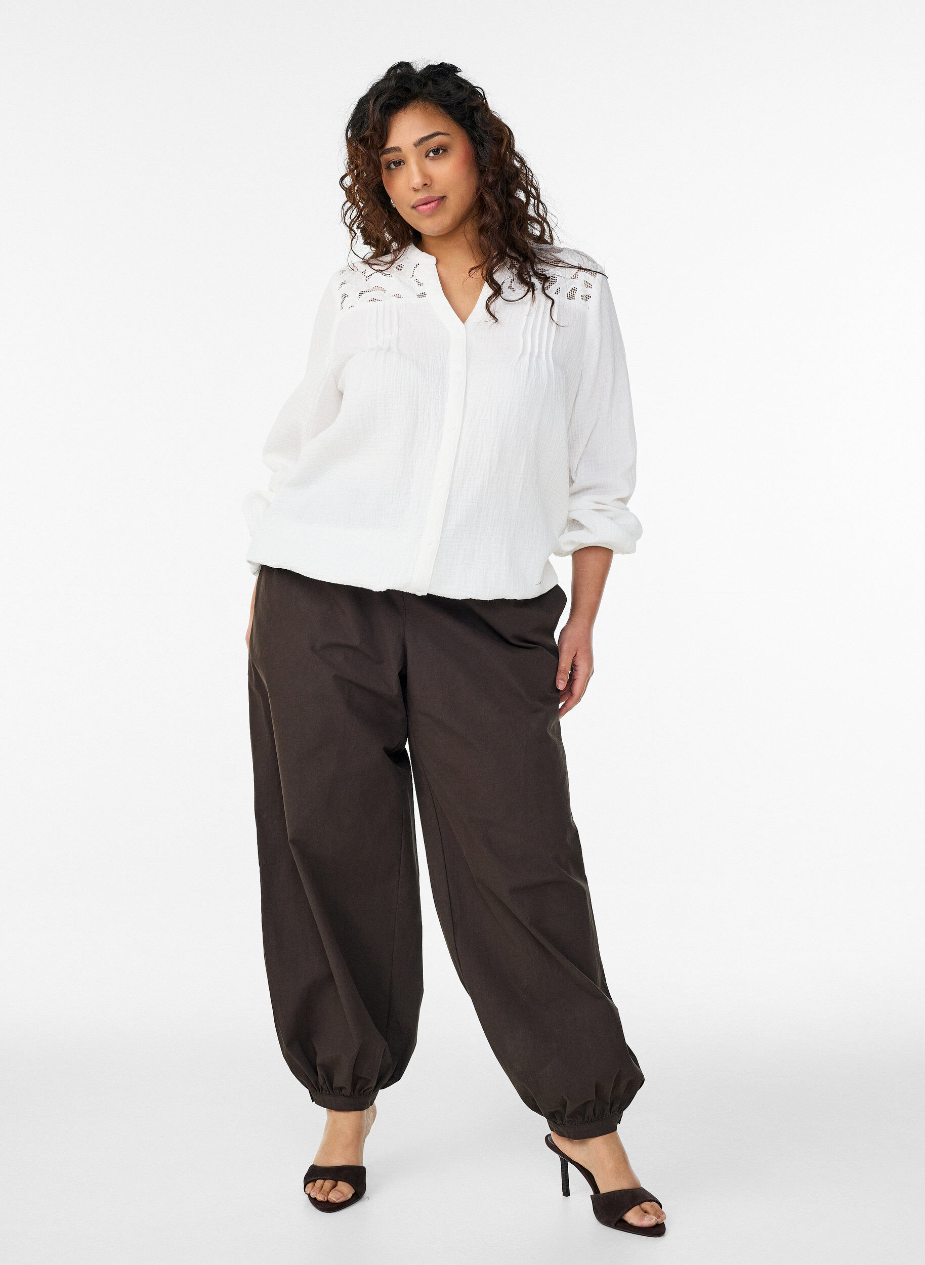 Zizzi Bluzka z bawelnianej muslinowej tkaniny z haftowanymi detalami, Biały, Model image number 1