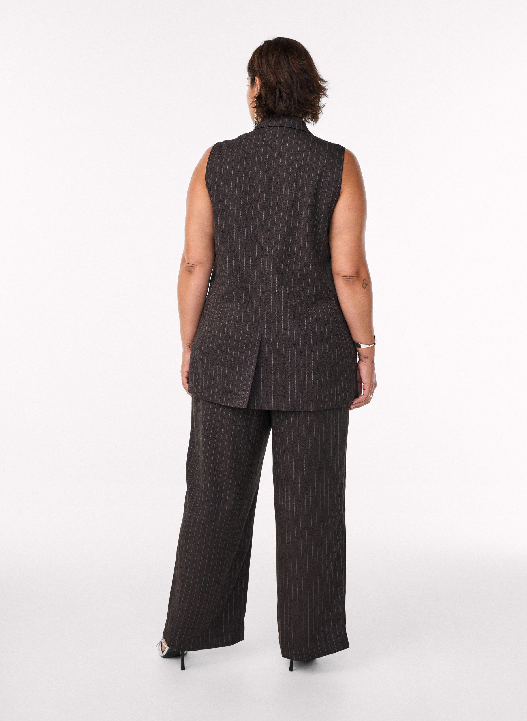 Zizzi Spodnie z szerokimi nogawkami i wysokim stanem, Brązowy, Model image number 1