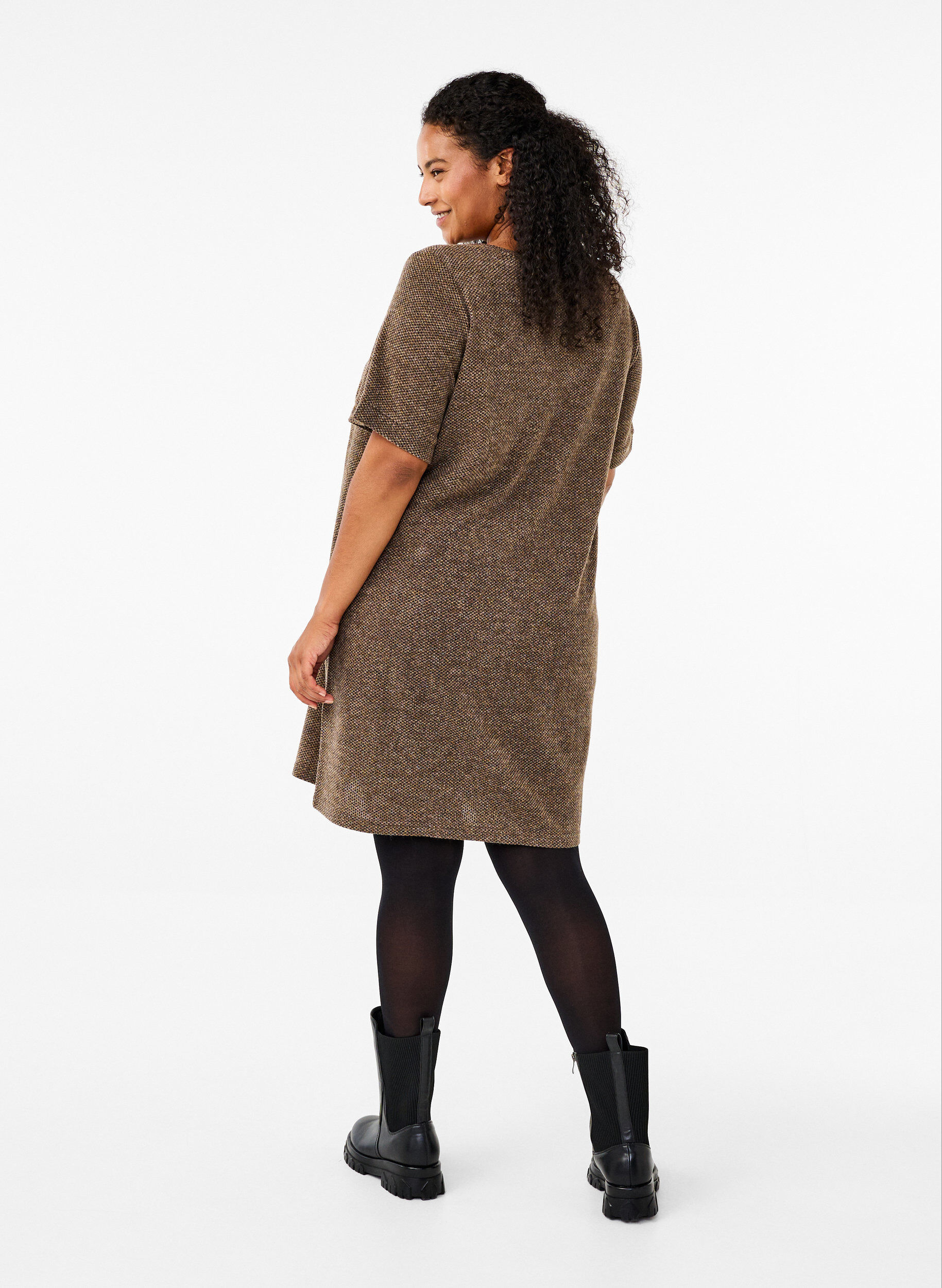 Zizzi T-shirtowa sukienka z kr&oacute;tkimi rekawami, Caribou, Model image number 1