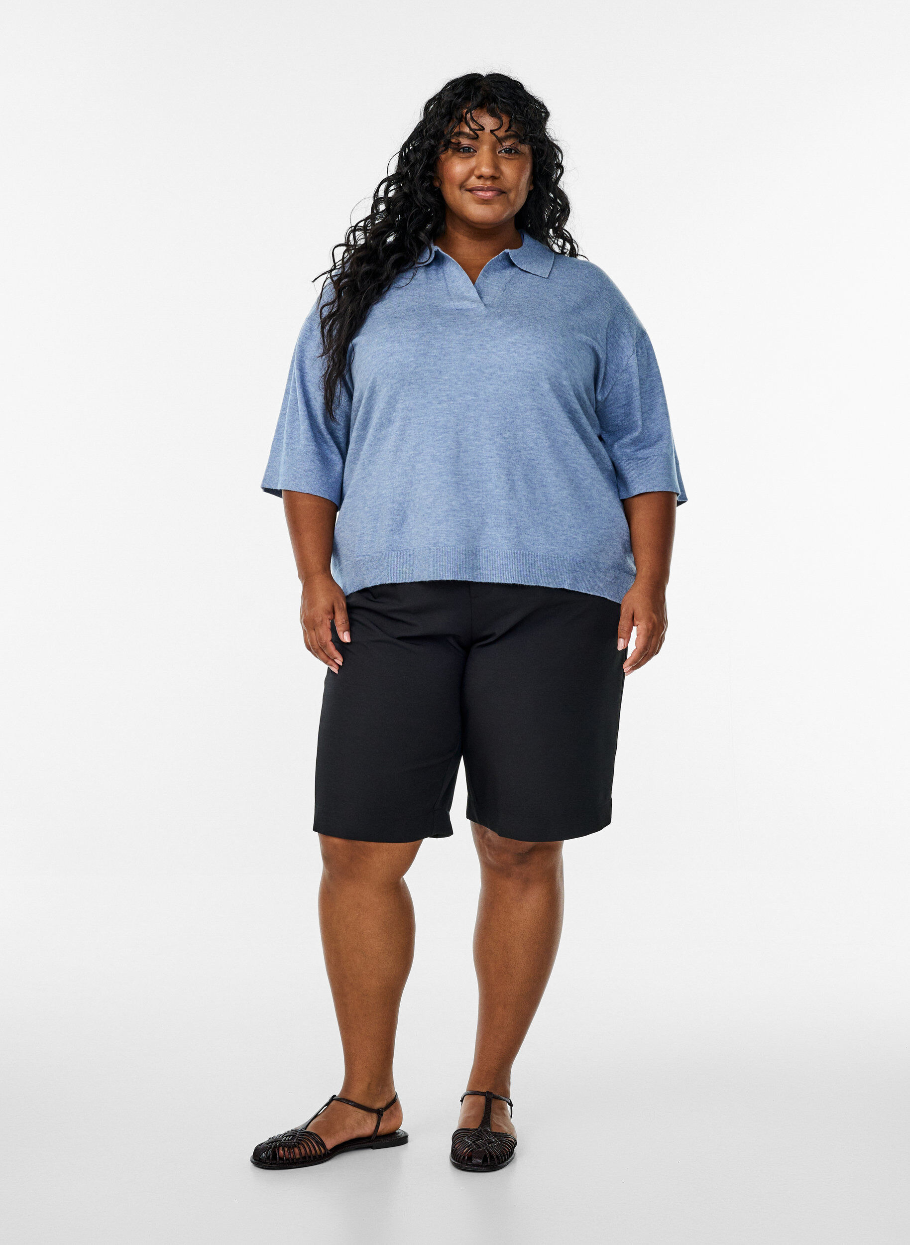 Zizzi Dzianinowa bluzka z kolnierzykiem i kr&oacute;tkimi rekawami, Niebieskie, Model image number 1