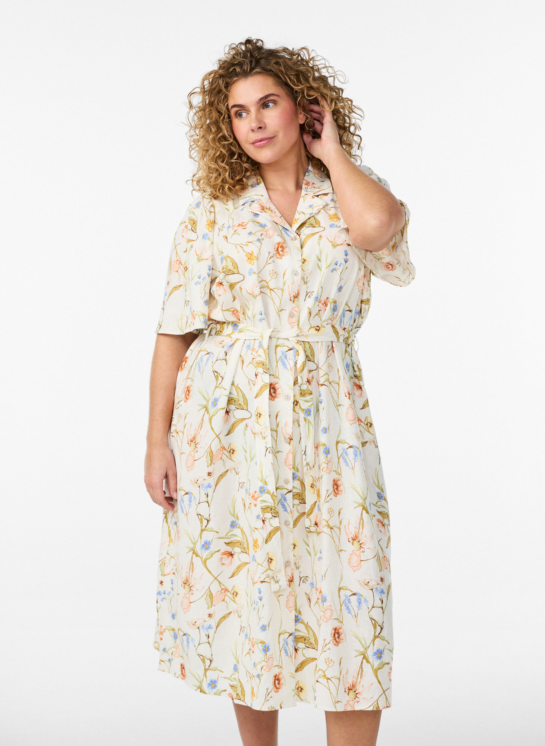 Sukienka koszula z lnu i wiskozy z paskiem do wiazania, Biały, Model