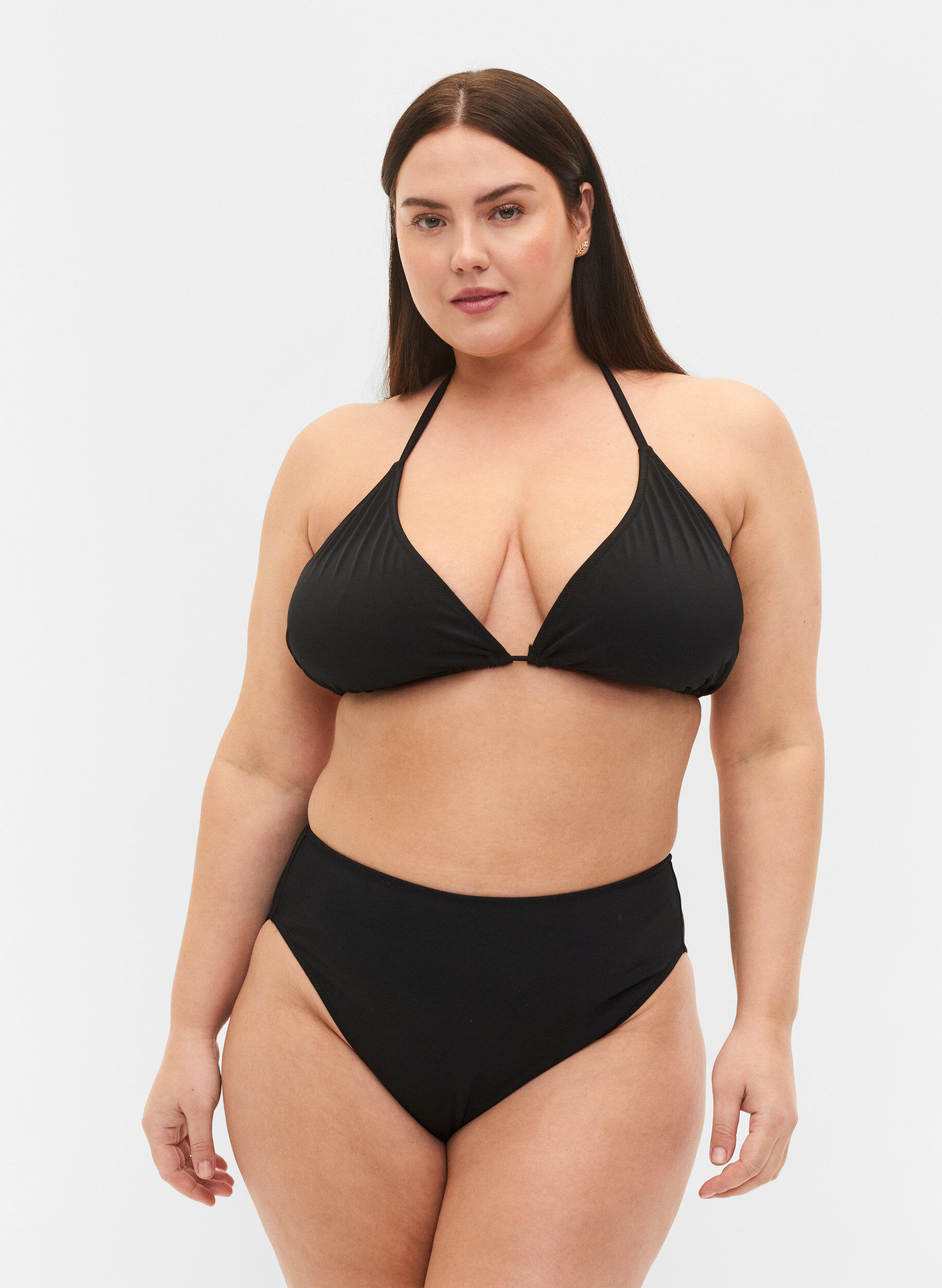 Figi od bikini Tai z regularna talia, Czarne, Model