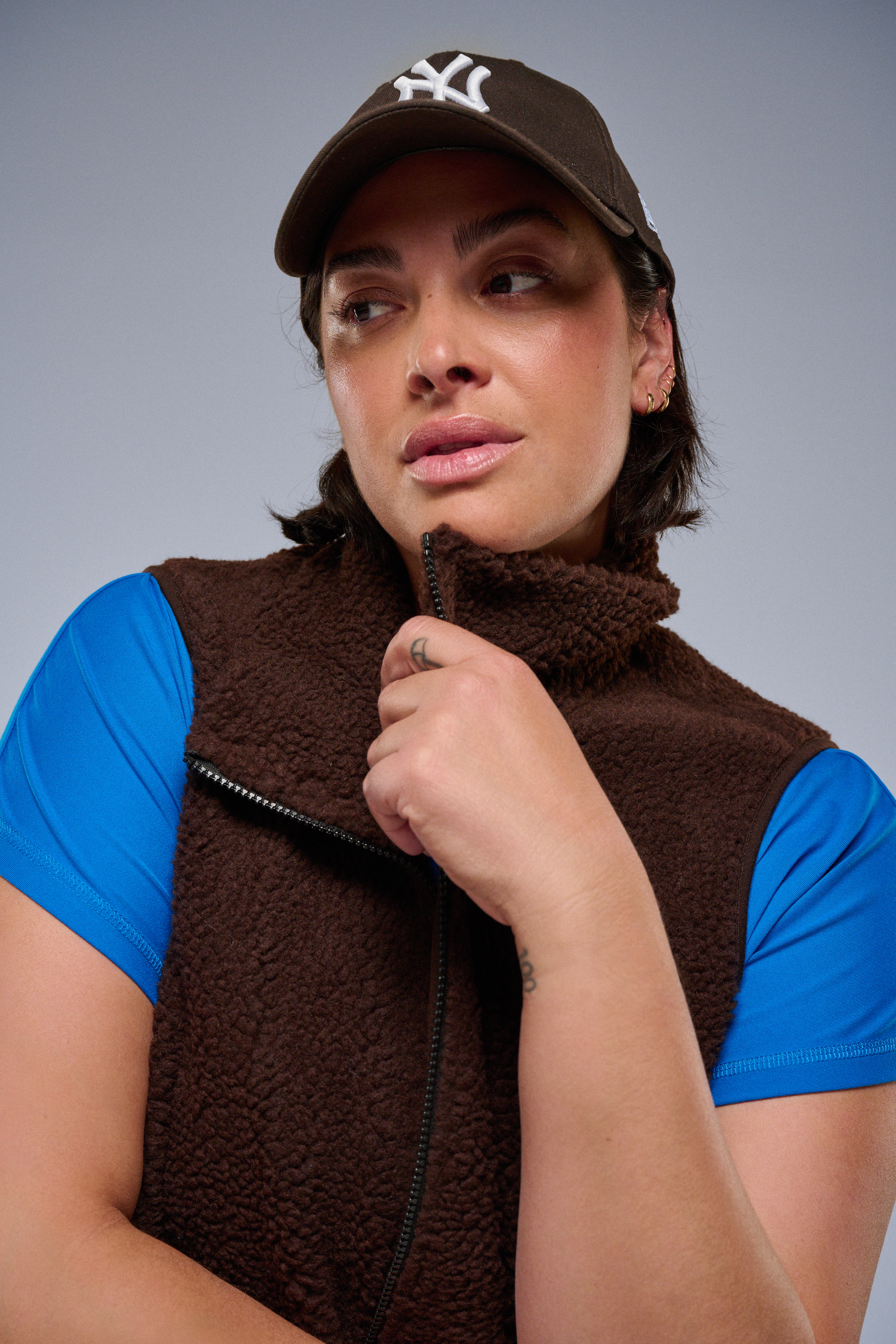 Zizzi Brązowa kamizelka z zamkiem błyskawicznym, , Model