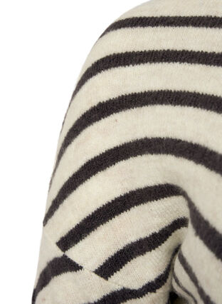 Dzianinowa bluzka w ukosne paski, Birch Mel. w stripes, Packshot image number 3