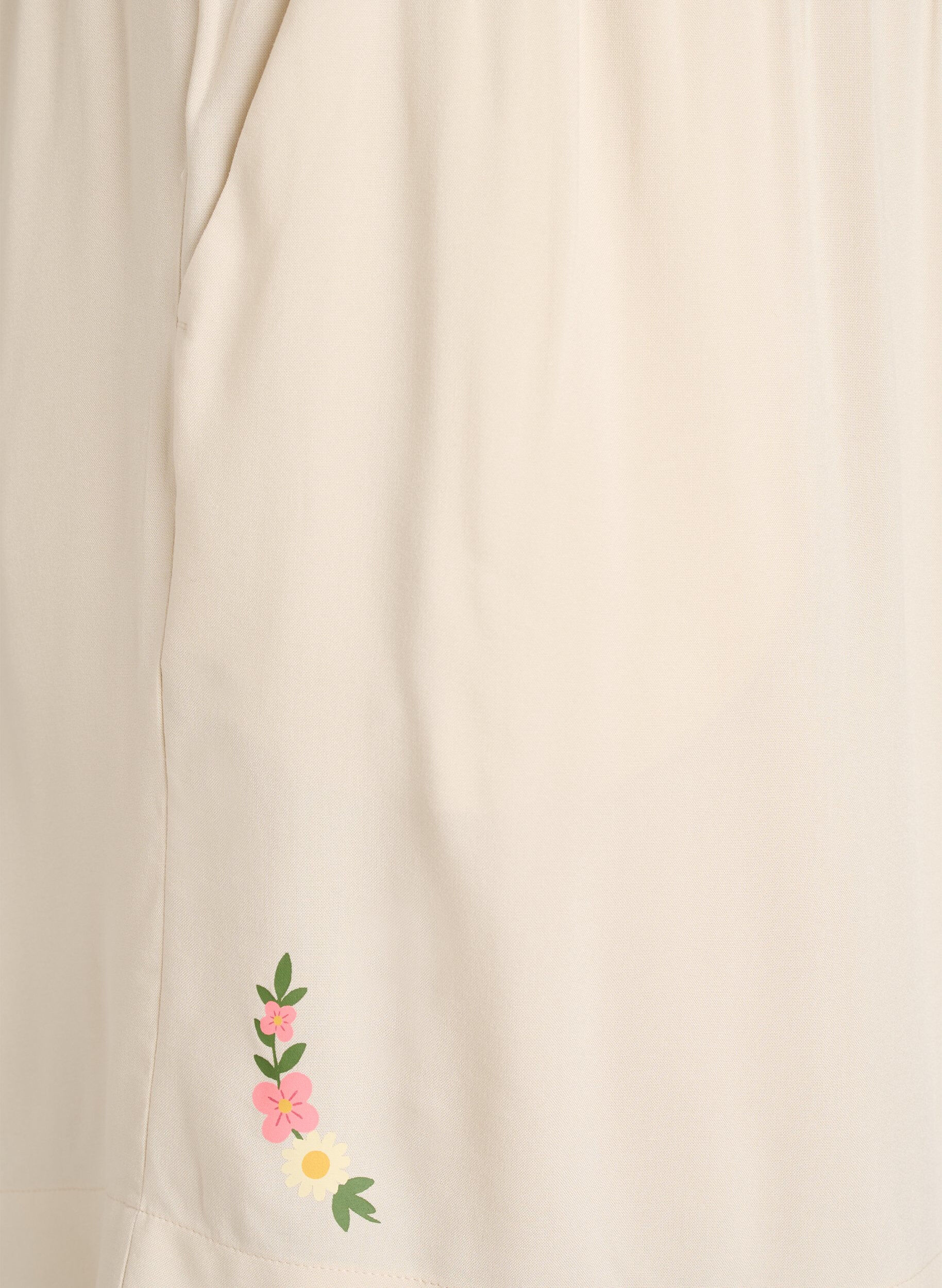 Zizzi Luzne szorty pizamowe z wiskozy z wysokim stanem, Beżowy, Packshot image number 3