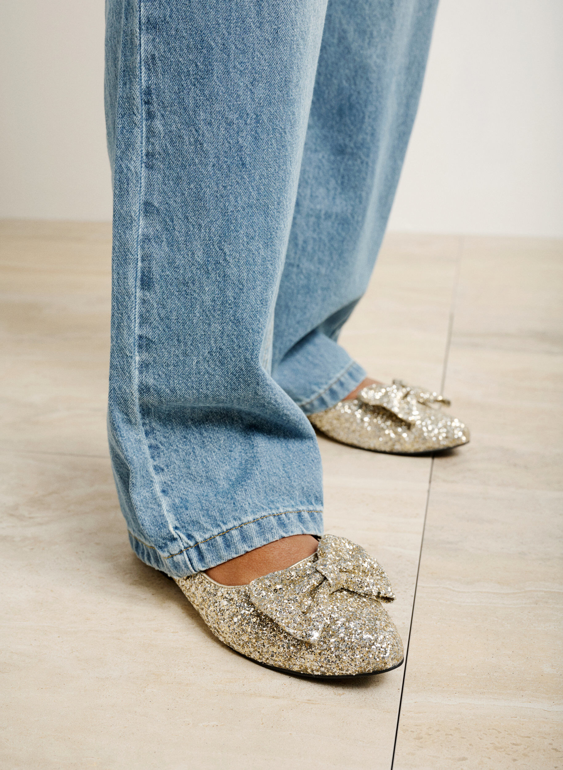 Zizzi Szerokie, brokatowe baleriny z kokardka, Gold Glitter, Image image number 1