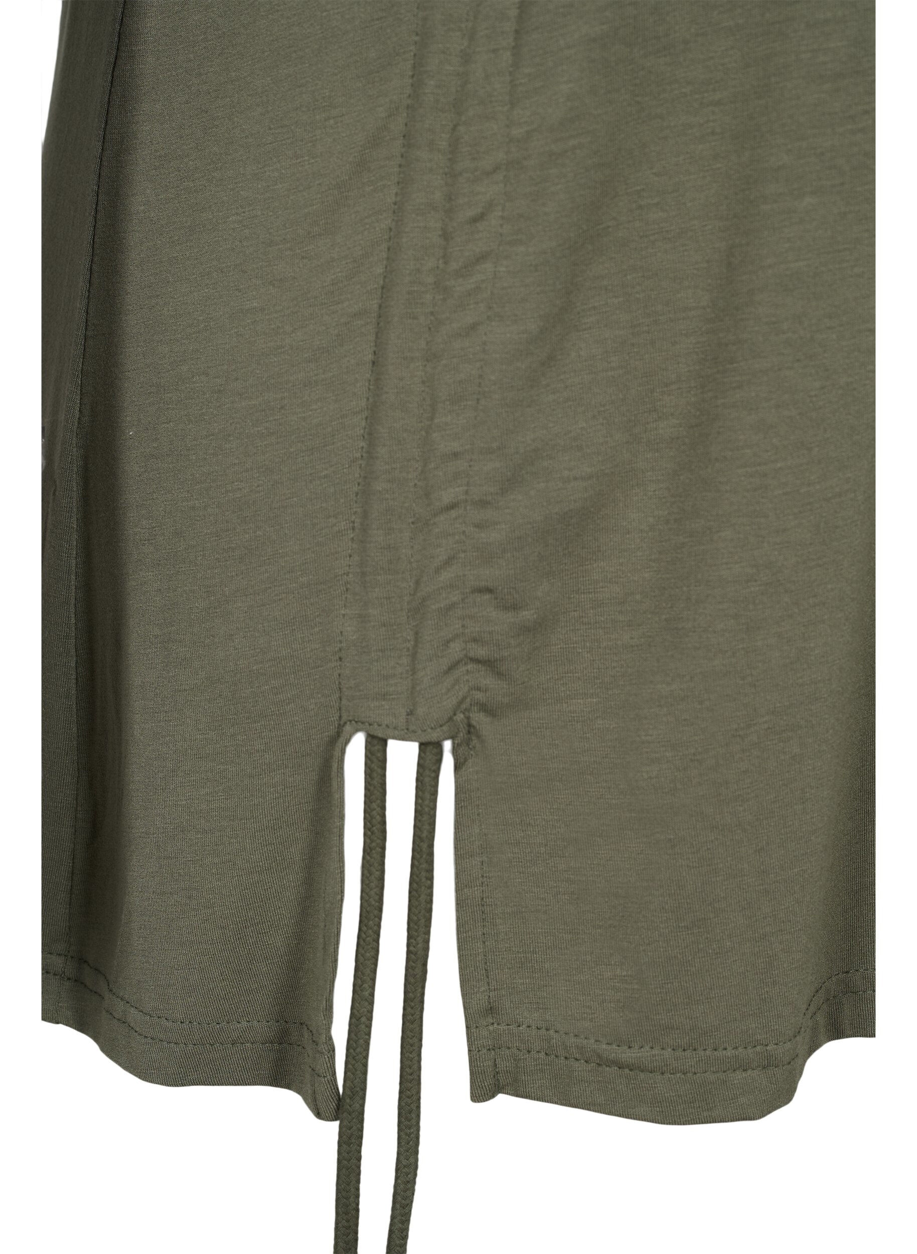 Zizzi Short-sleeved viscose tunic with snow details, Dusty Olive, Packshot image number 3