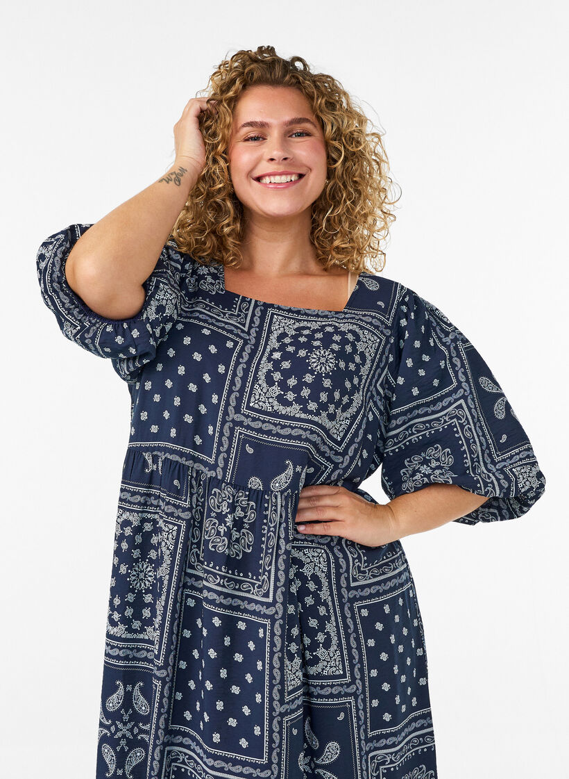 Sukienka siegajaca kostek z wiskozy z nadrukiem paisley i kr&oacute;tkimi rekawami, Niebieskie, Model image number 2