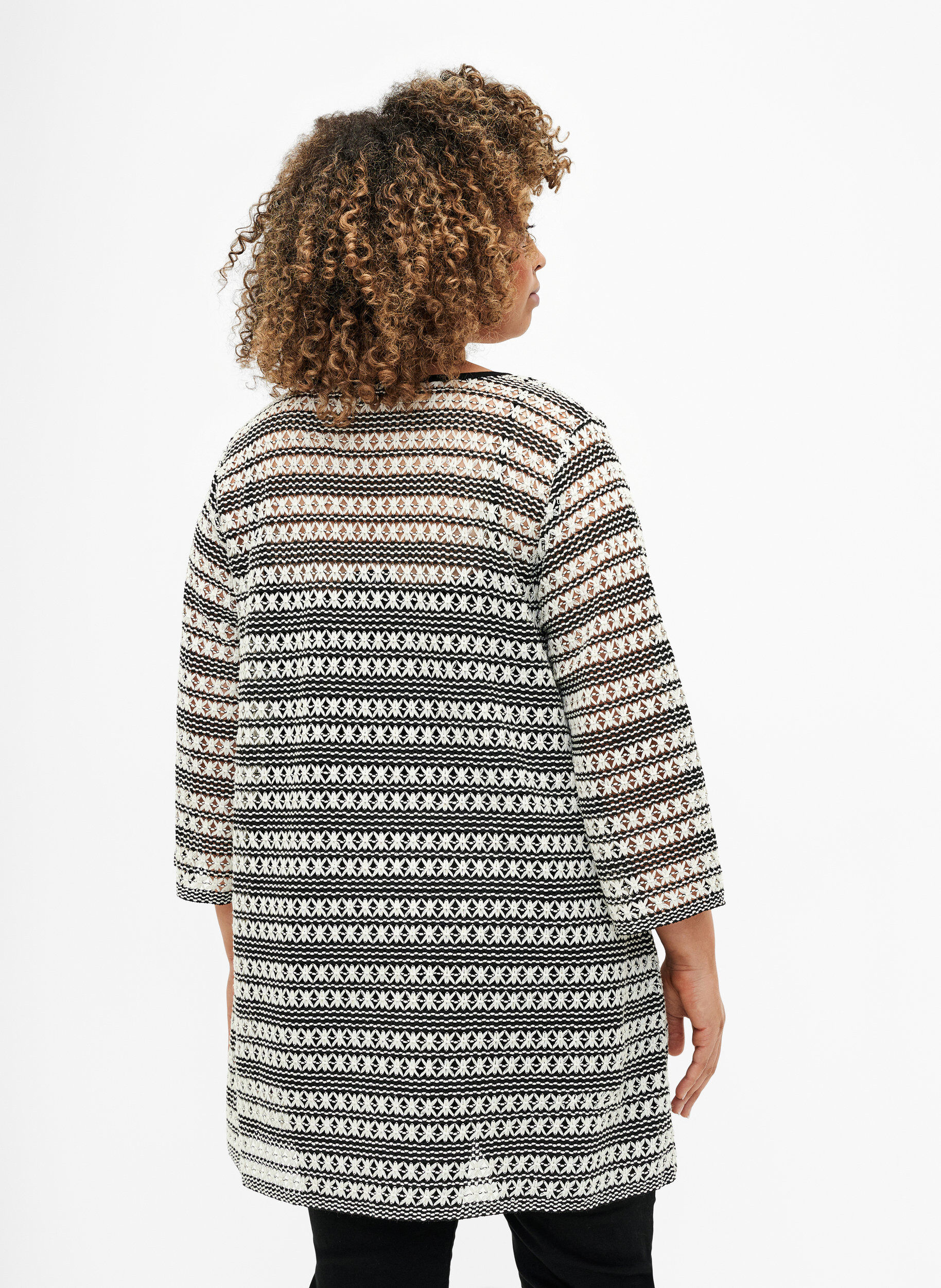 Zizzi Szydelkowy kardigan z wiazanym paskiem, Black White, Model image number 1