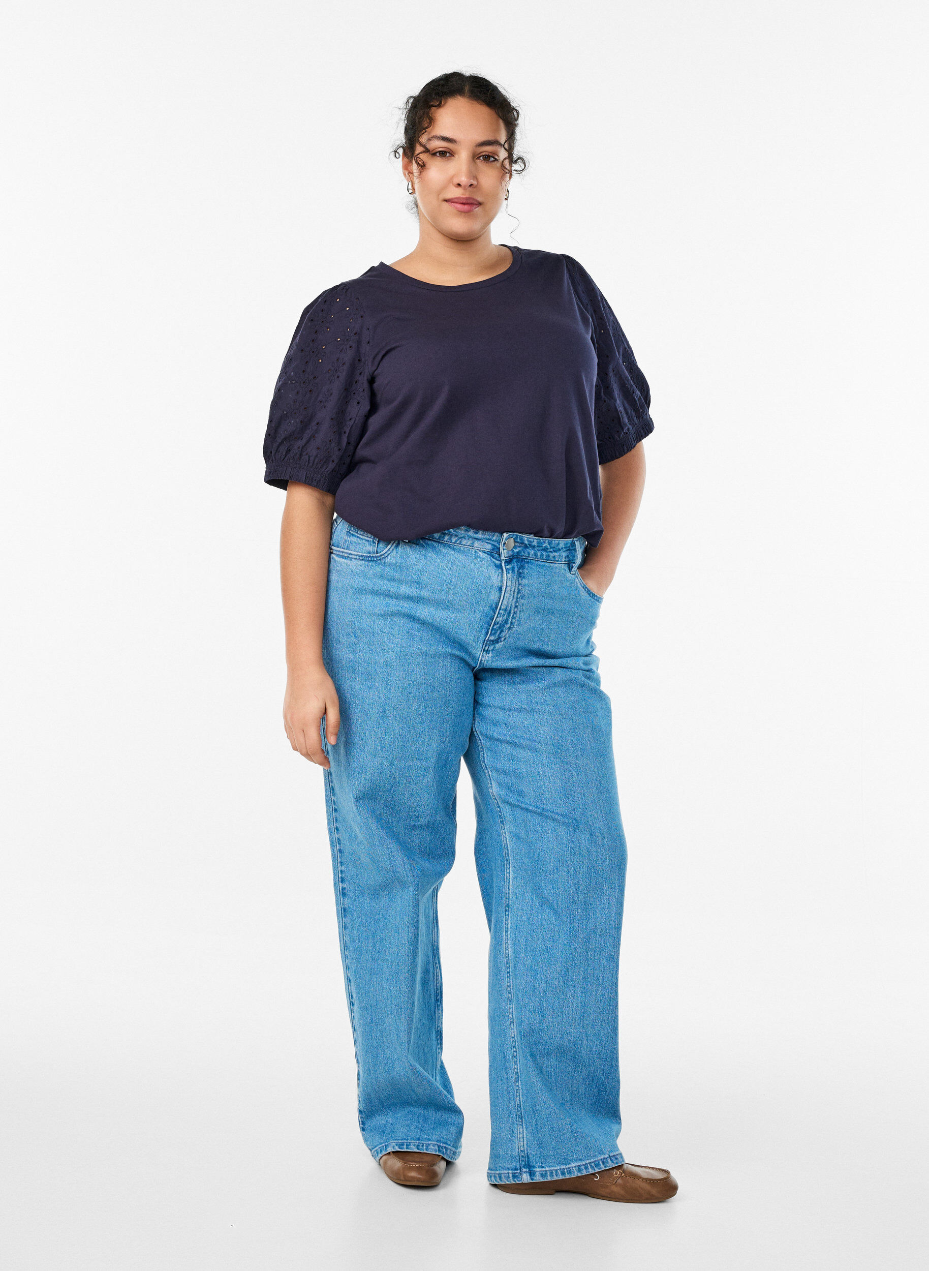 Zizzi Koszulka z rekawami Broderie Anglaise, Niebieskie, Model image number 1