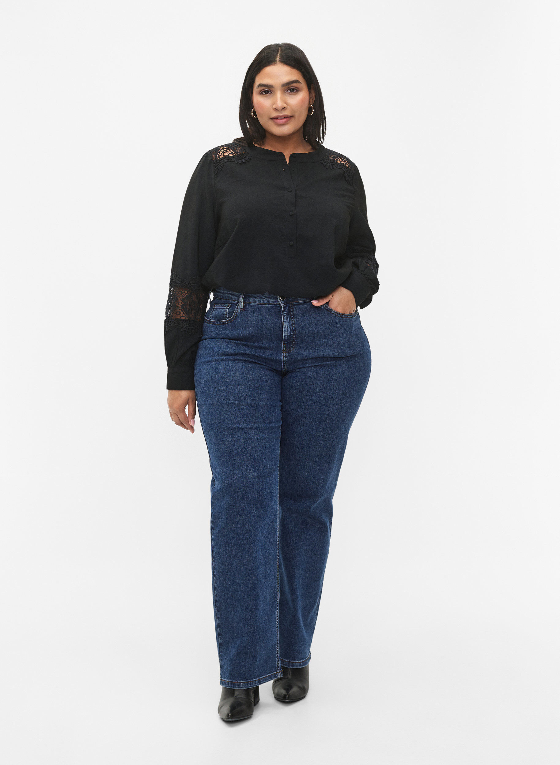 Zizzi Bluzka z wiskozy z szydelkowanymi detalami, Black, Model image number 2