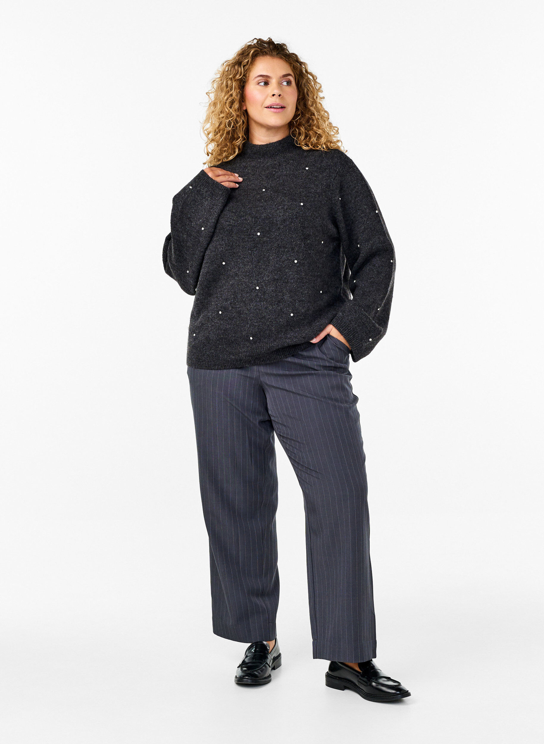 Zizzi Dzianinowa bluzka z dzetami i z wysokim dekoltem, Dark Grey Melange, Model image number 2