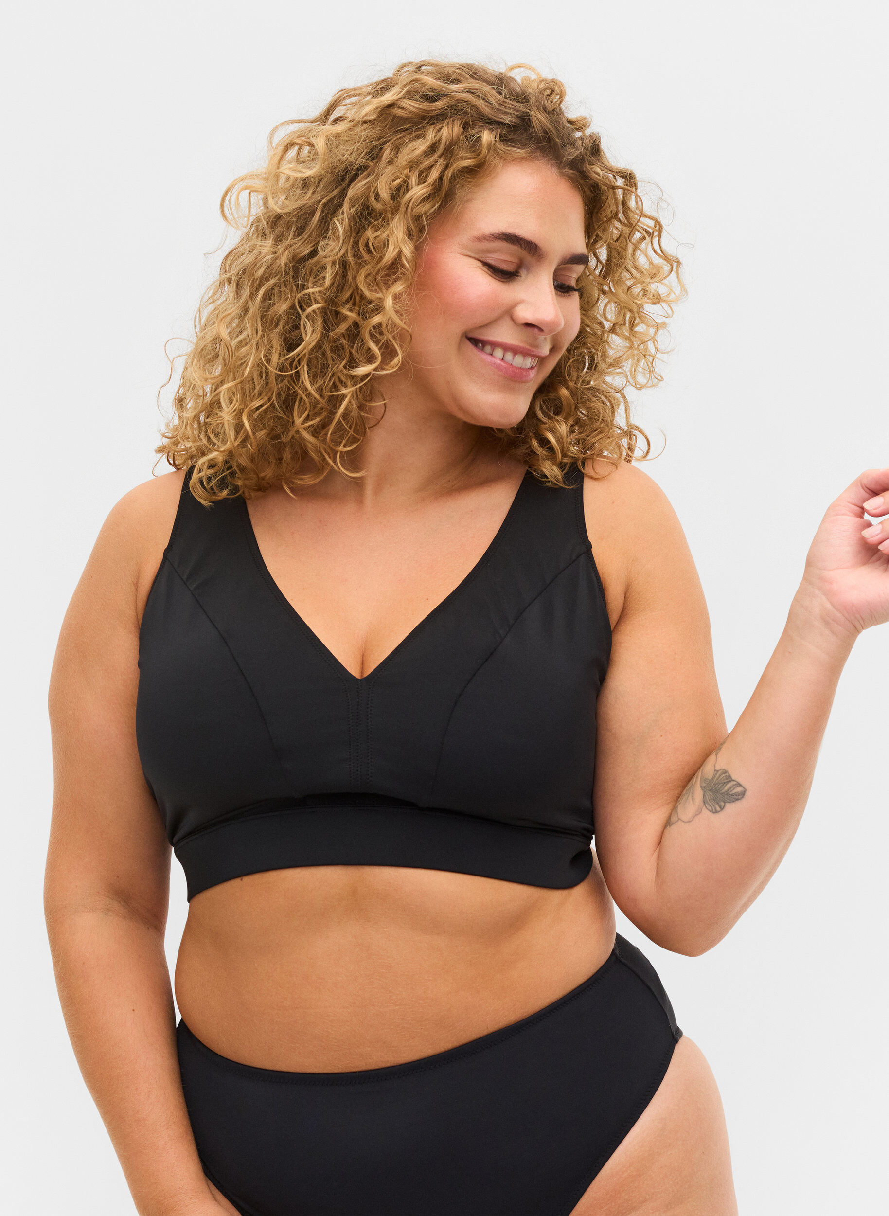 Zizzi V-neck bikini top, Black, Model image number 0