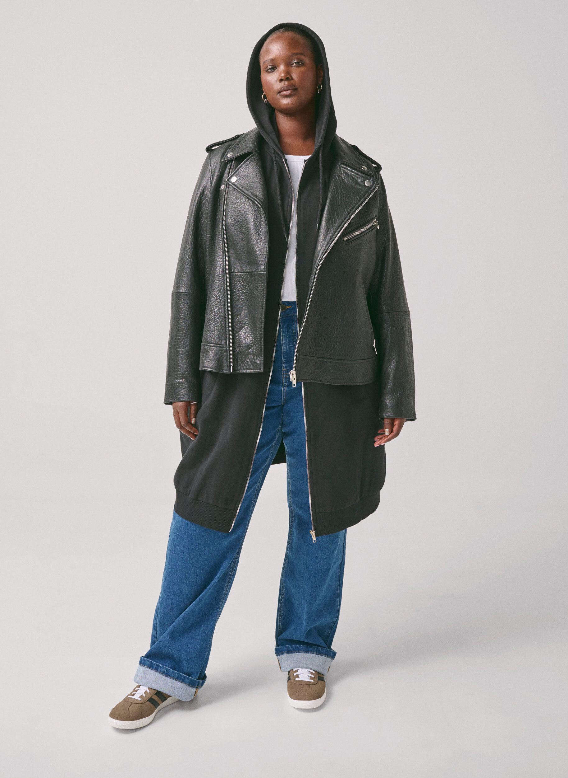 Zizzi Dlugi, bawelniany dresowy kardigan z kapturem, Czarne, Image image number 0