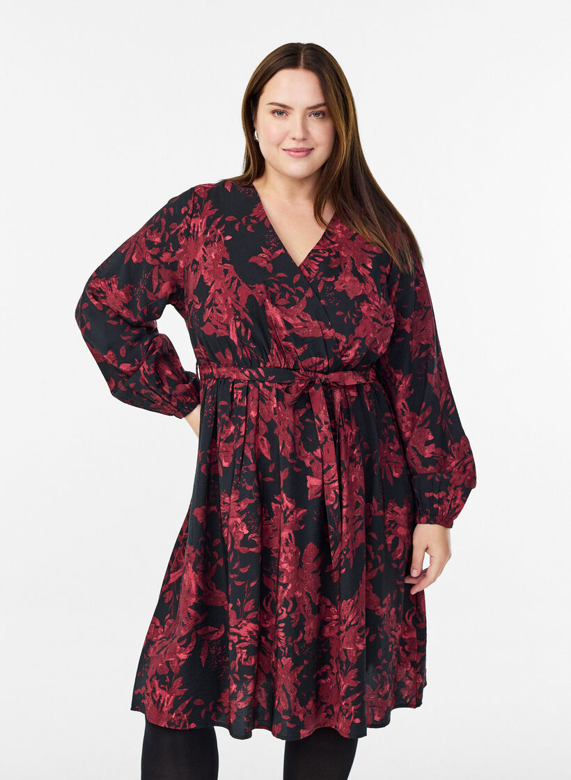 Sukienka do kolan z pasem do wiazania i efektem drapowanym, Czarne, Model image number 0