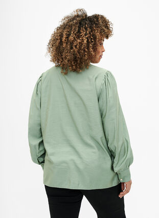 Wiskozowa bluzka koszulowa z marszczeniami, Green Bay, Model image number 1
