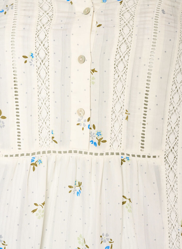 Kr&oacute;tka, trapezowa sukienka z wiskozy z koronkowym wykonczeniem, Biały, Packshot image number 2