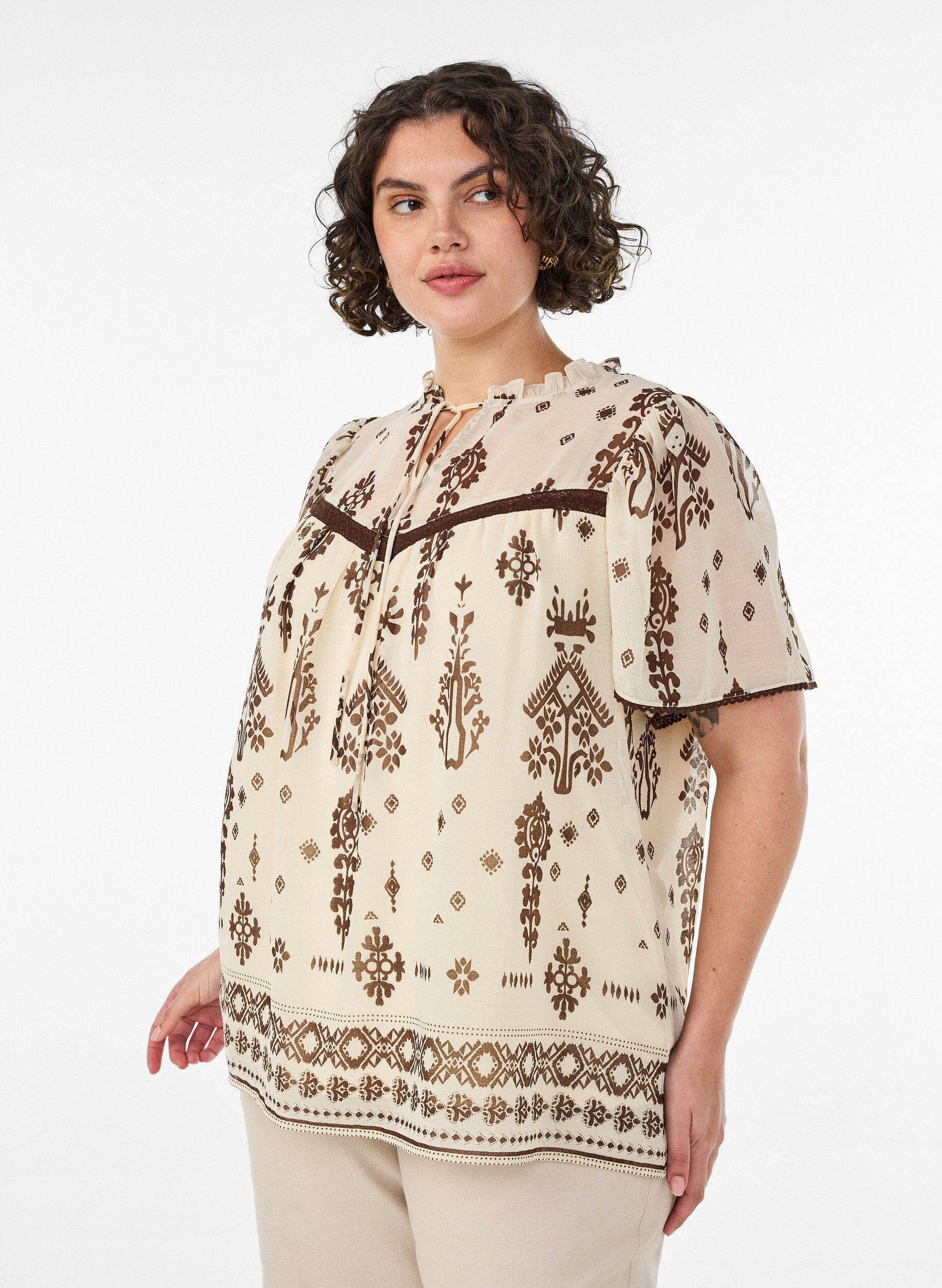 ZizziBluzka z wzorem i szydelkowym wykonczeniem, Beżowy, Model image number 0
