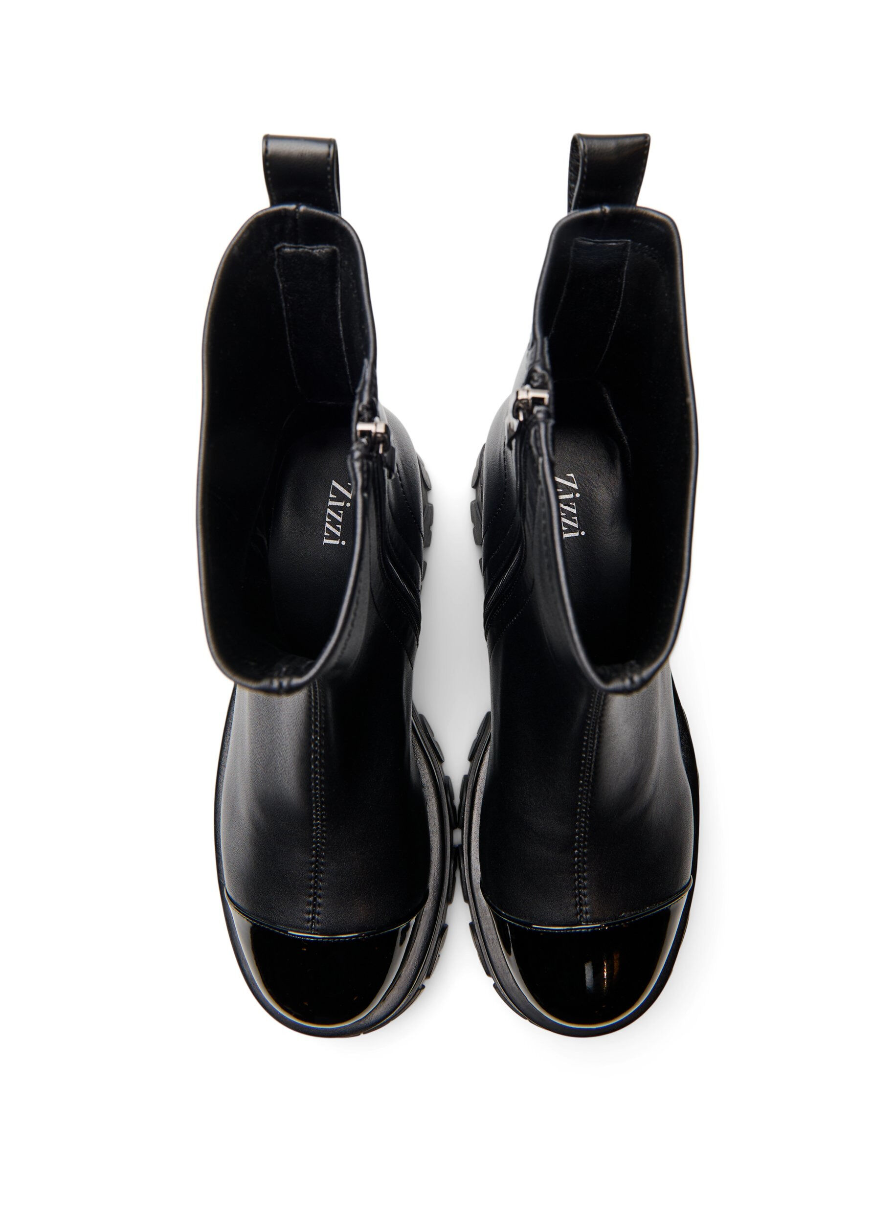 Zizzi Szerokie - Buty na grubej podeszwie z lakierowanym wykonczeniem, Czarne, Packshot image number 2