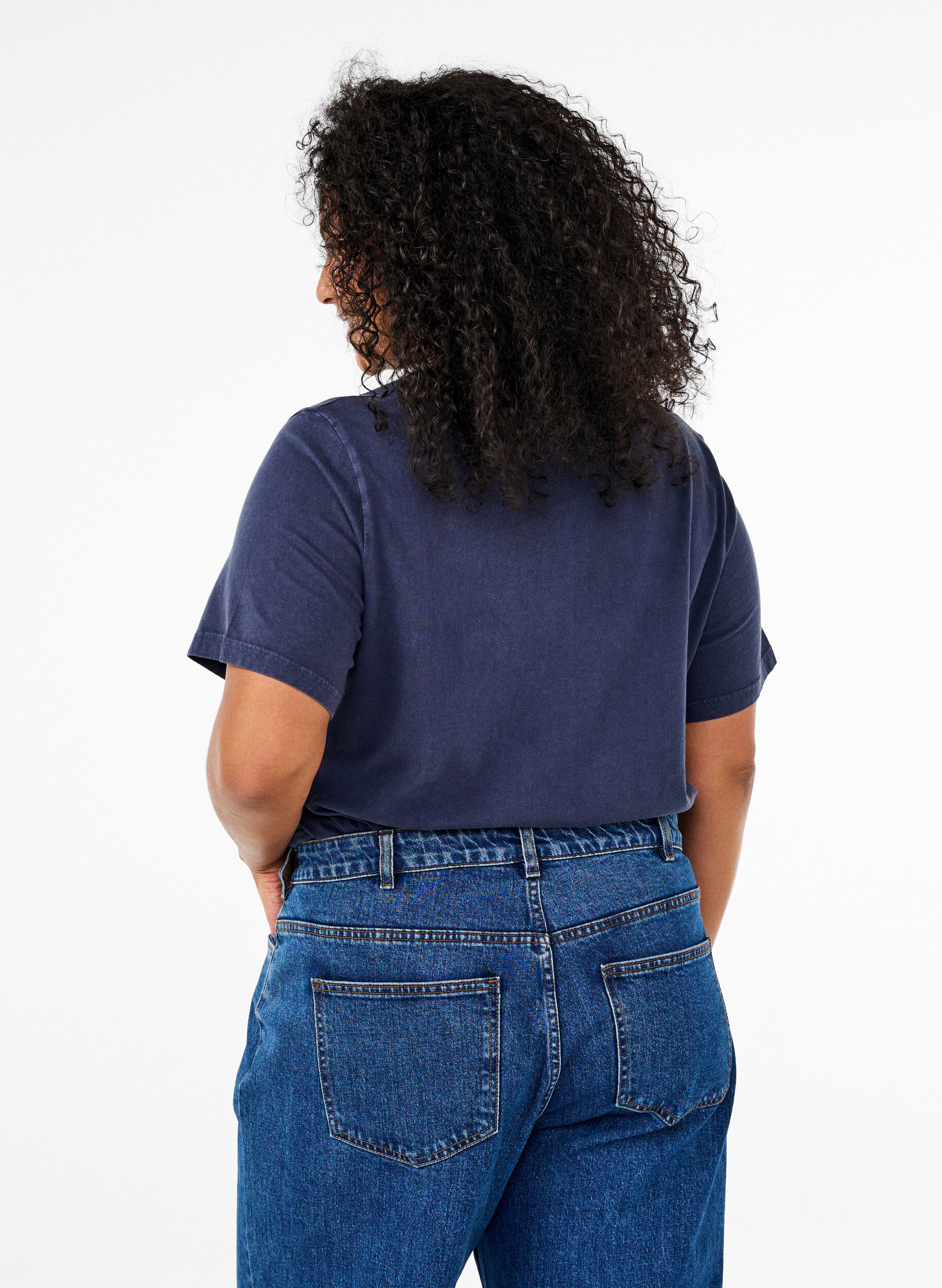 Zizzi Koszulka z oczkami i nadrukiem, Navy Washed , Model image number 1