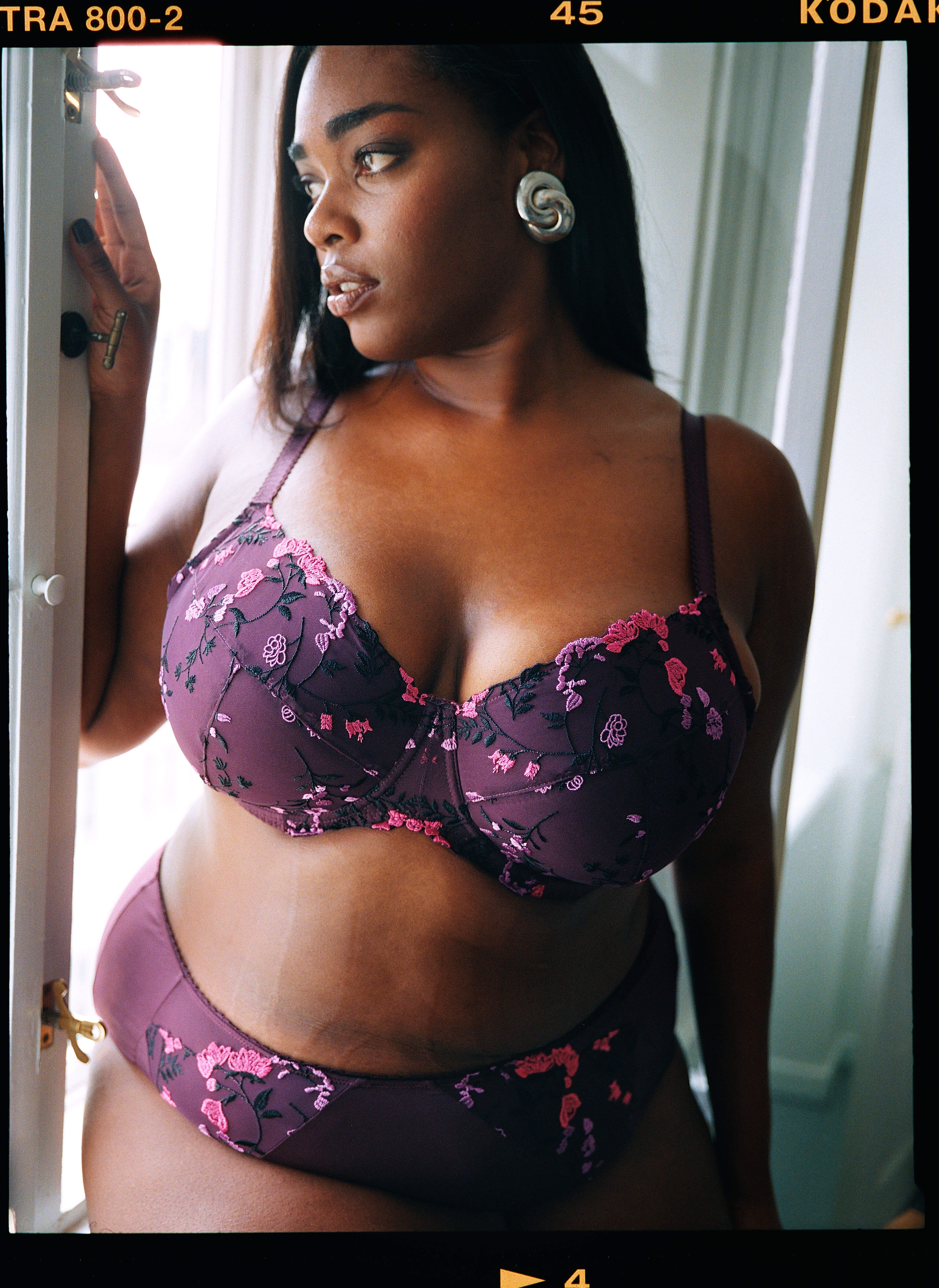 Kwiatowe detale  , , Model