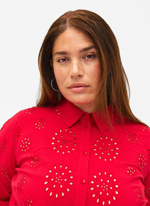 Bluzka koszulowa z haftem angielskim i rekawem 3/4, Tango Red, Model image number 2