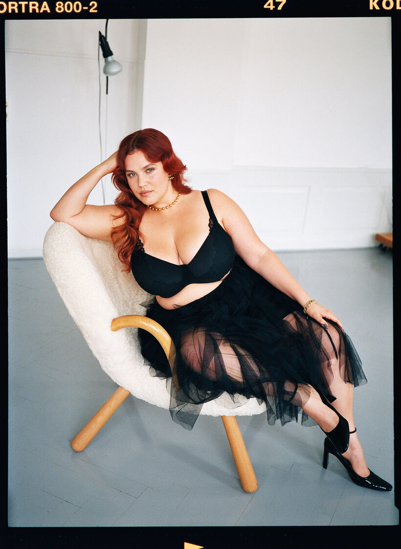 Usztywniany koronkowy biustonosz, Czarne, Image image number 0