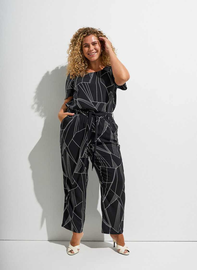 Bluzka z wiskozy z kr&oacute;tkim rekawem i nadrukiem, Czarne, Image image number 0