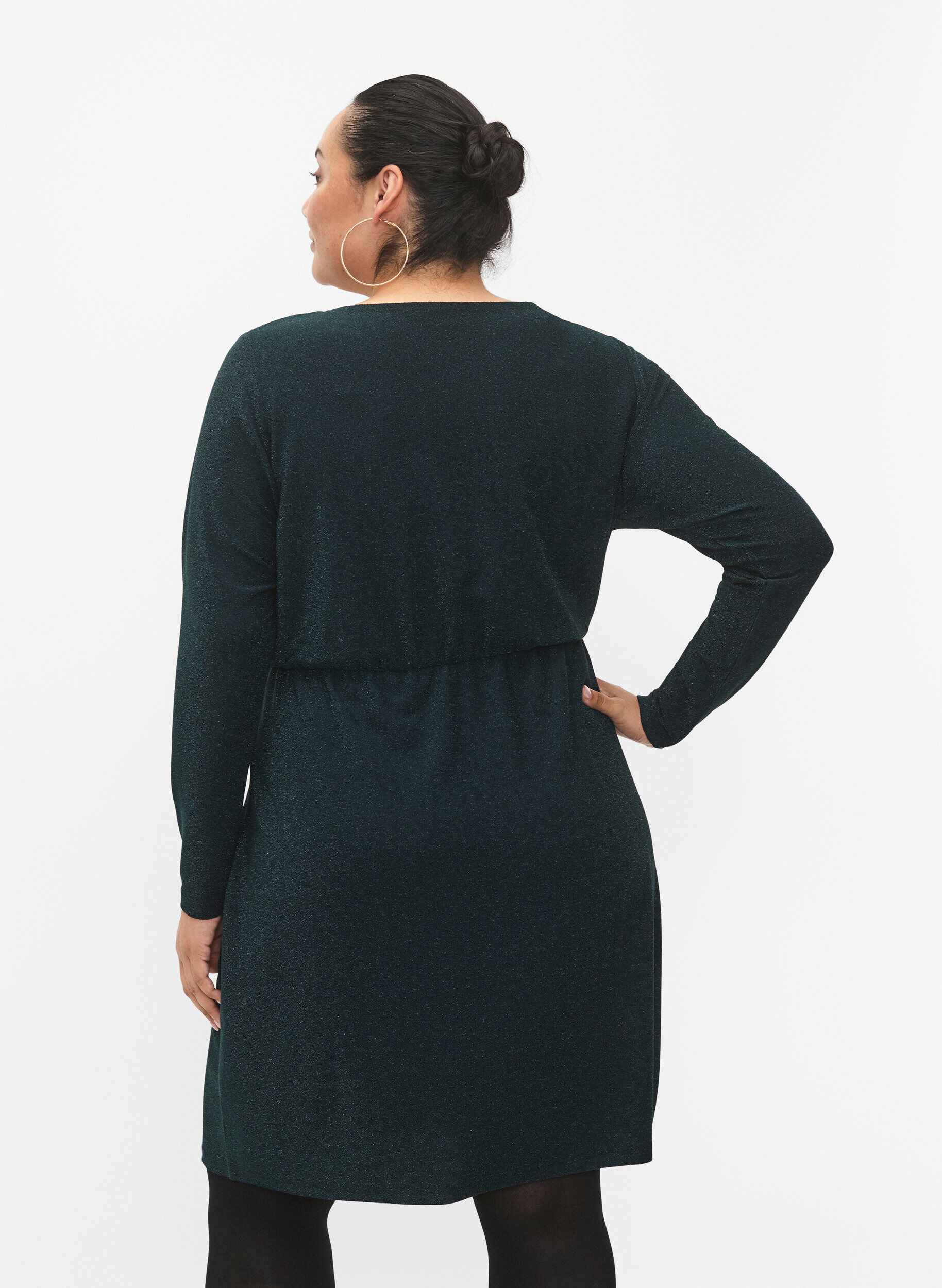 Zizzi Brokatowa sukienka kopertowa z dlugimi rekawami, Black Scarab, Model image number 1