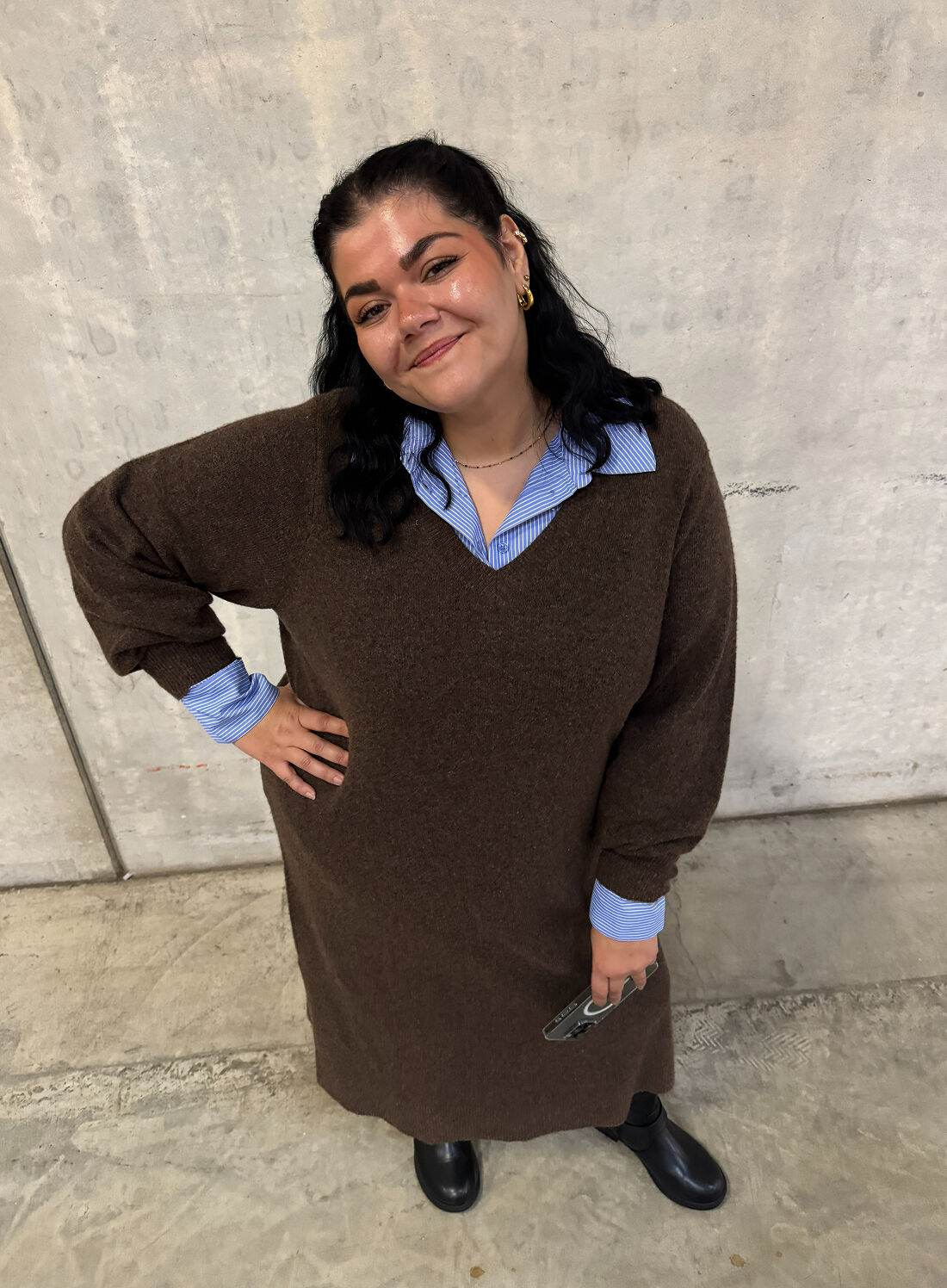 Brązowe i niebieskie odcienie, , Model