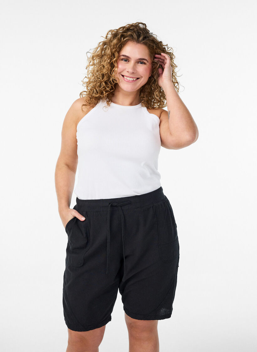 Luzne bawelniane szorty z kieszeniami, Czarne, Model image number 0