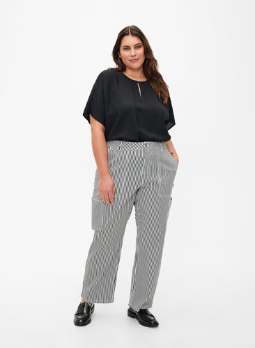  Jeansowe bojówki w paski o prostym kroju, Black White Stripe, Model image number 0